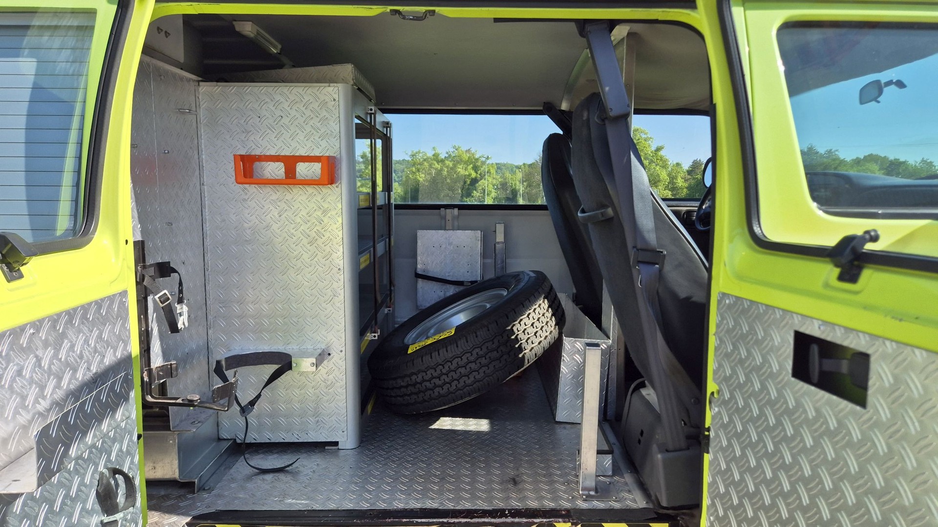 DODGE Mowag B350 4x4-image-8