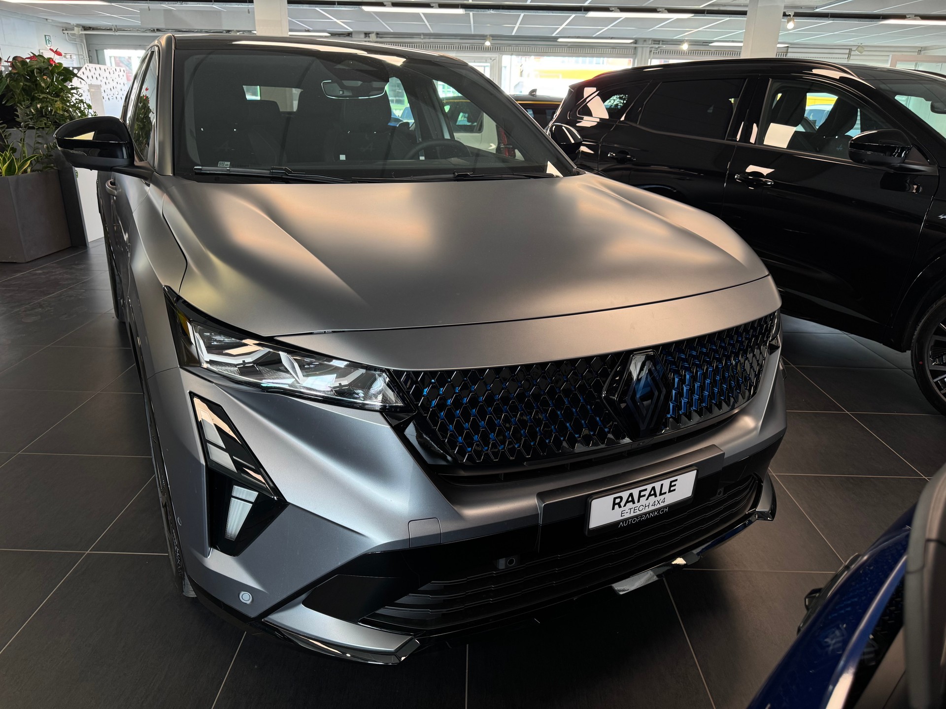 RENAULT RAFALE HYBRID E-TECH Atelier Alpine hyper hybrid E-Tech 4x4 300PS plug-in-image-1
