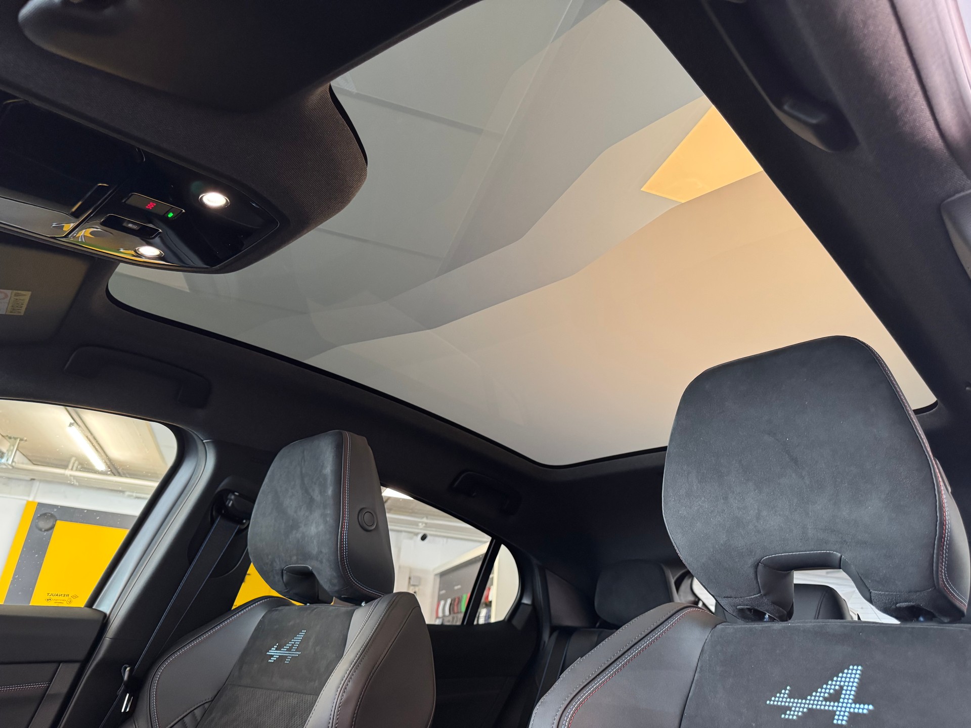 RENAULT RAFALE HYBRID E-TECH Atelier Alpine hyper hybrid E-Tech 4x4 300PS plug-in-image-24