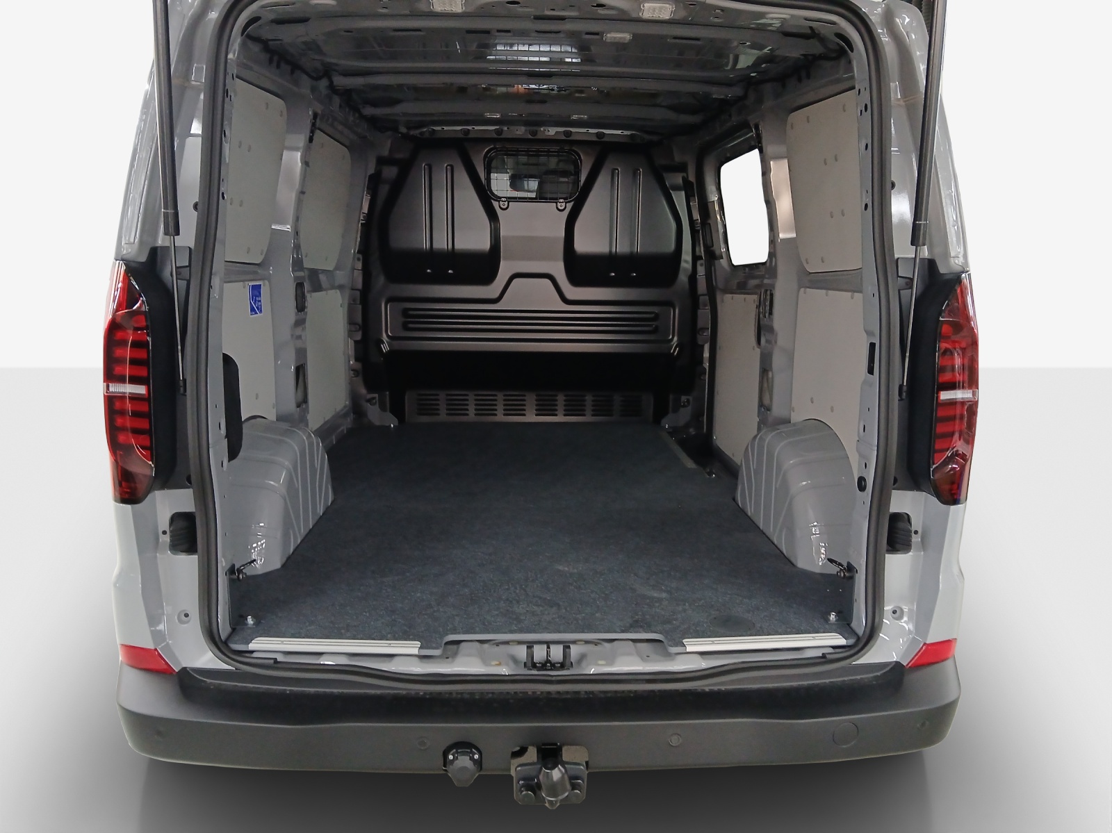 VW Transporter 2.0 TDI Automat-image-12