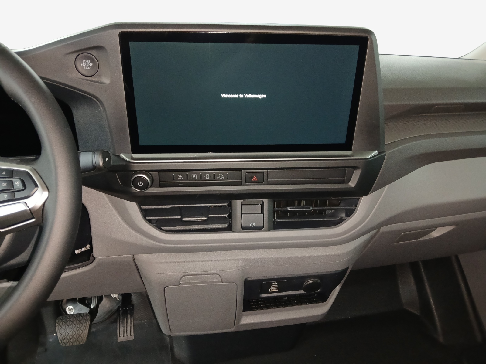 VW Transporter 2.0 TDI Automat-image-10