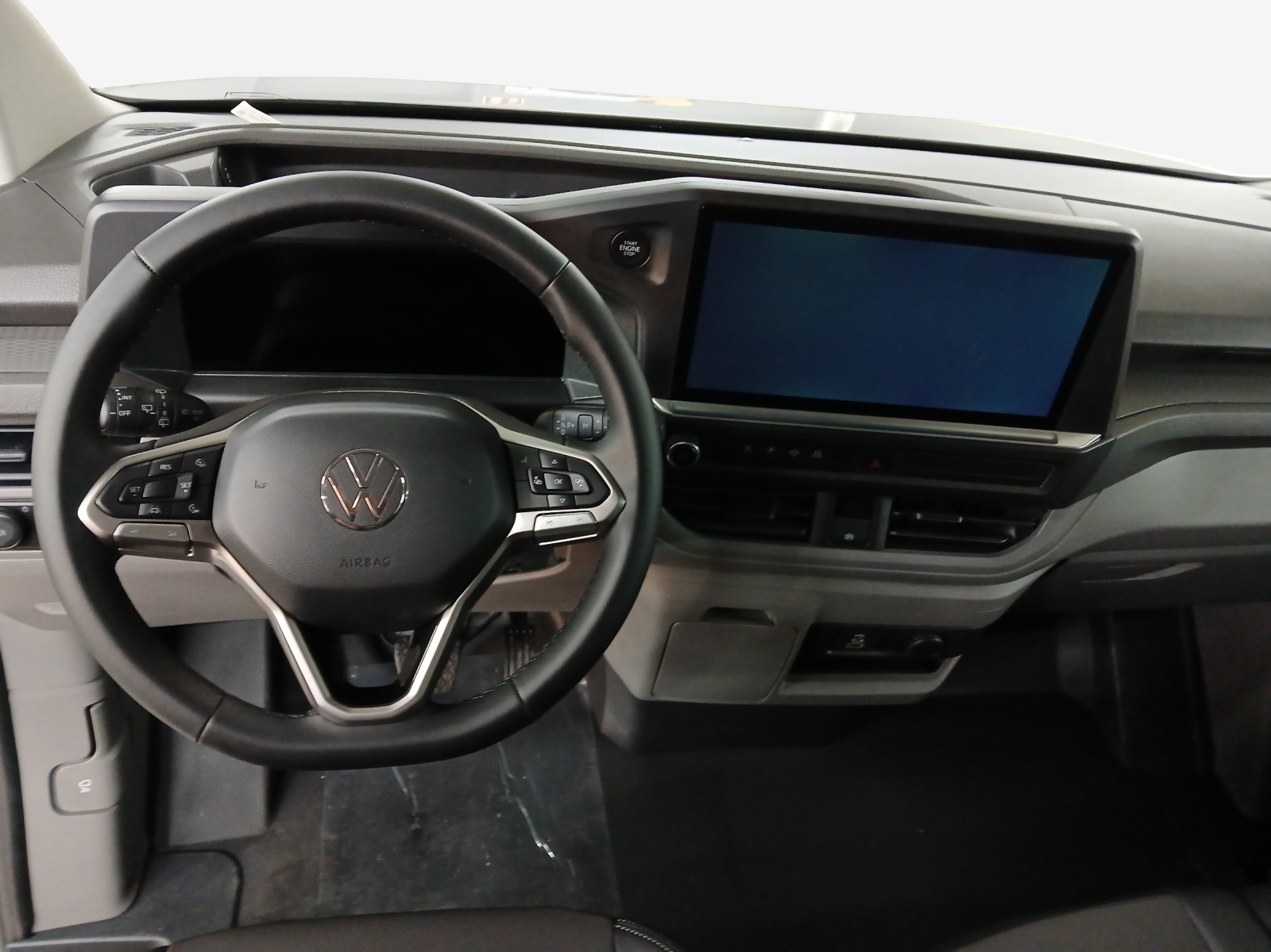 VW Transporter 2.0 TDI Automat-image-8