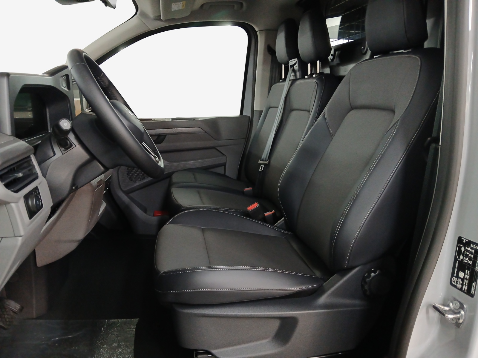 VW Transporter 2.0 TDI Automat-image-7