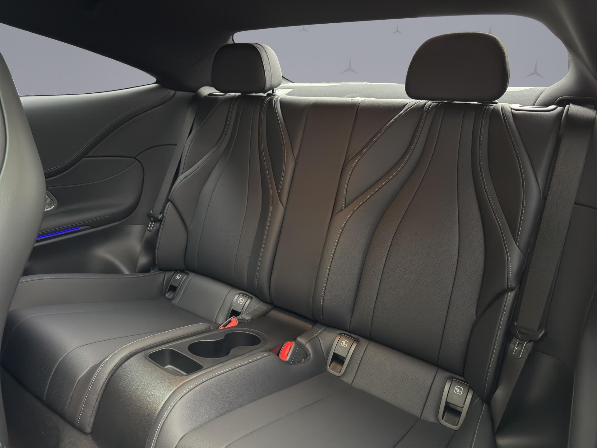 MERCEDES-BENZ CLE 450 AMG Line 4matic Coupé-image-8