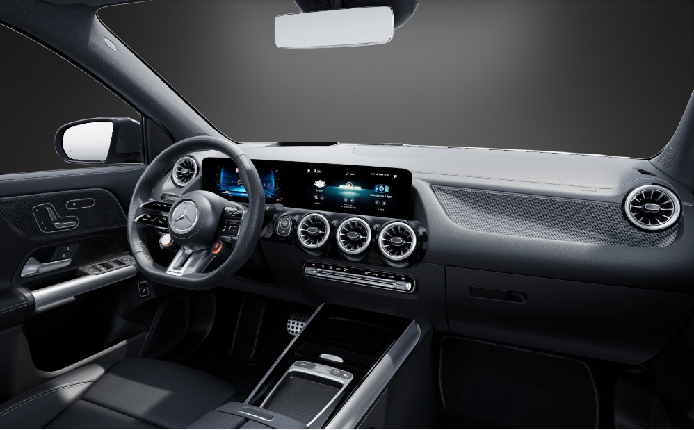 MERCEDES-BENZ GLA AMG 35 4Matic 8G-DCT-image-7