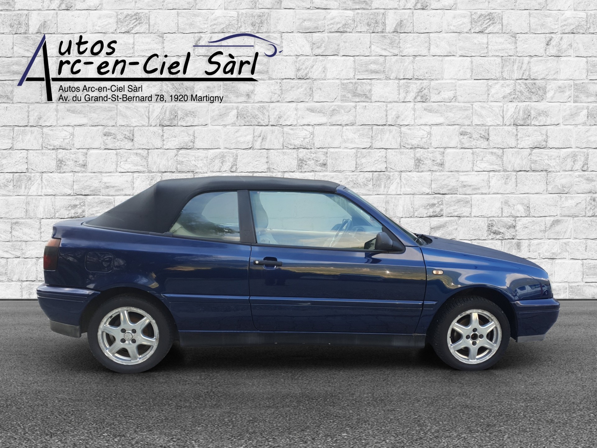 VW Golf Cabriolet 2000 Swiss Classic-image-6