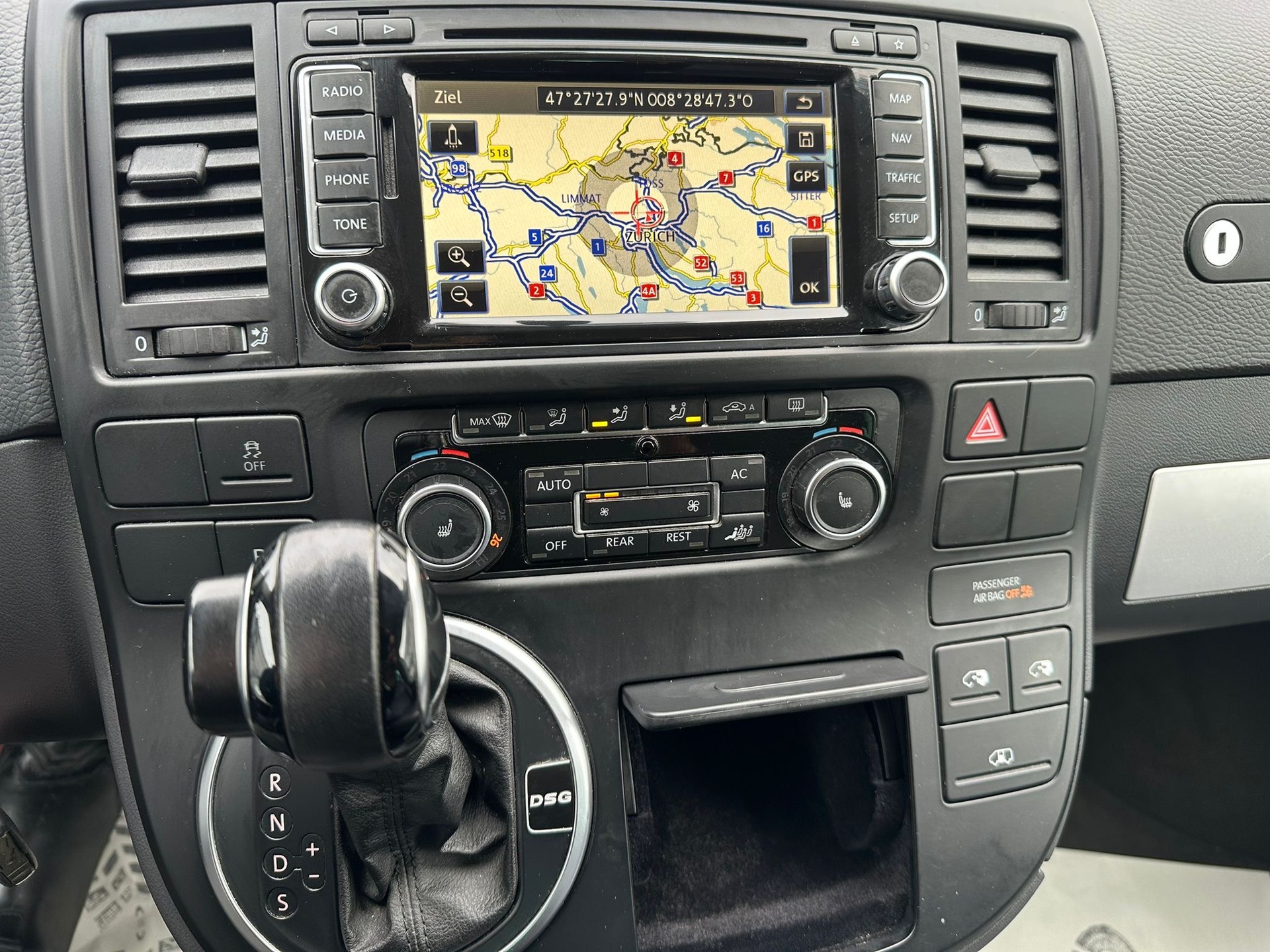 VW T5 Multivan 2.0 Bi-TDI CR Highline 4Motion DSG-image-11