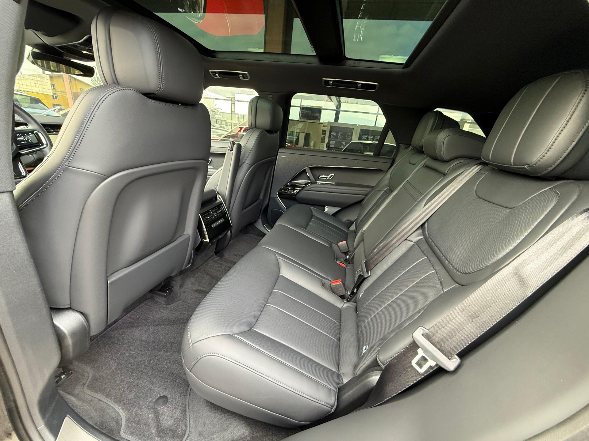 LAND ROVER Range Rover Sport P460e 3.0 Si6 PHEV Dynamic SE Automatic-image-7