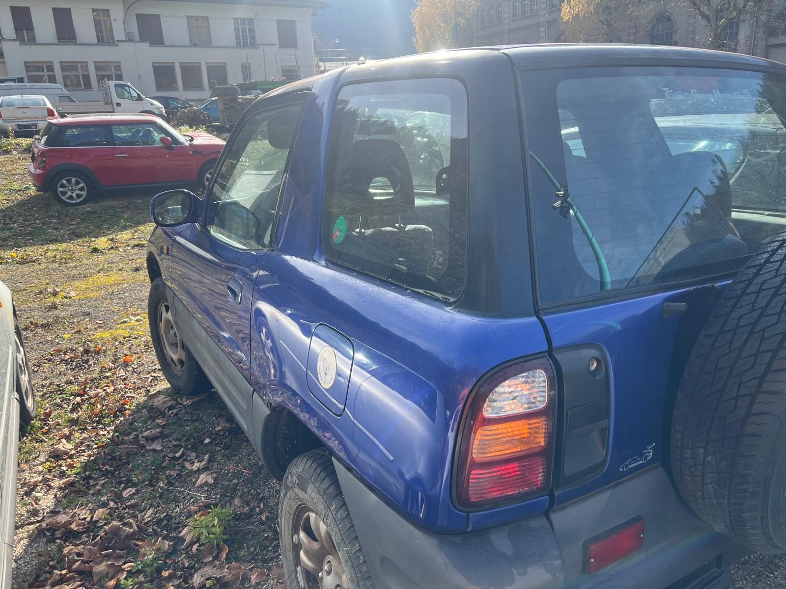 TOYOTA RAV-4-image-2