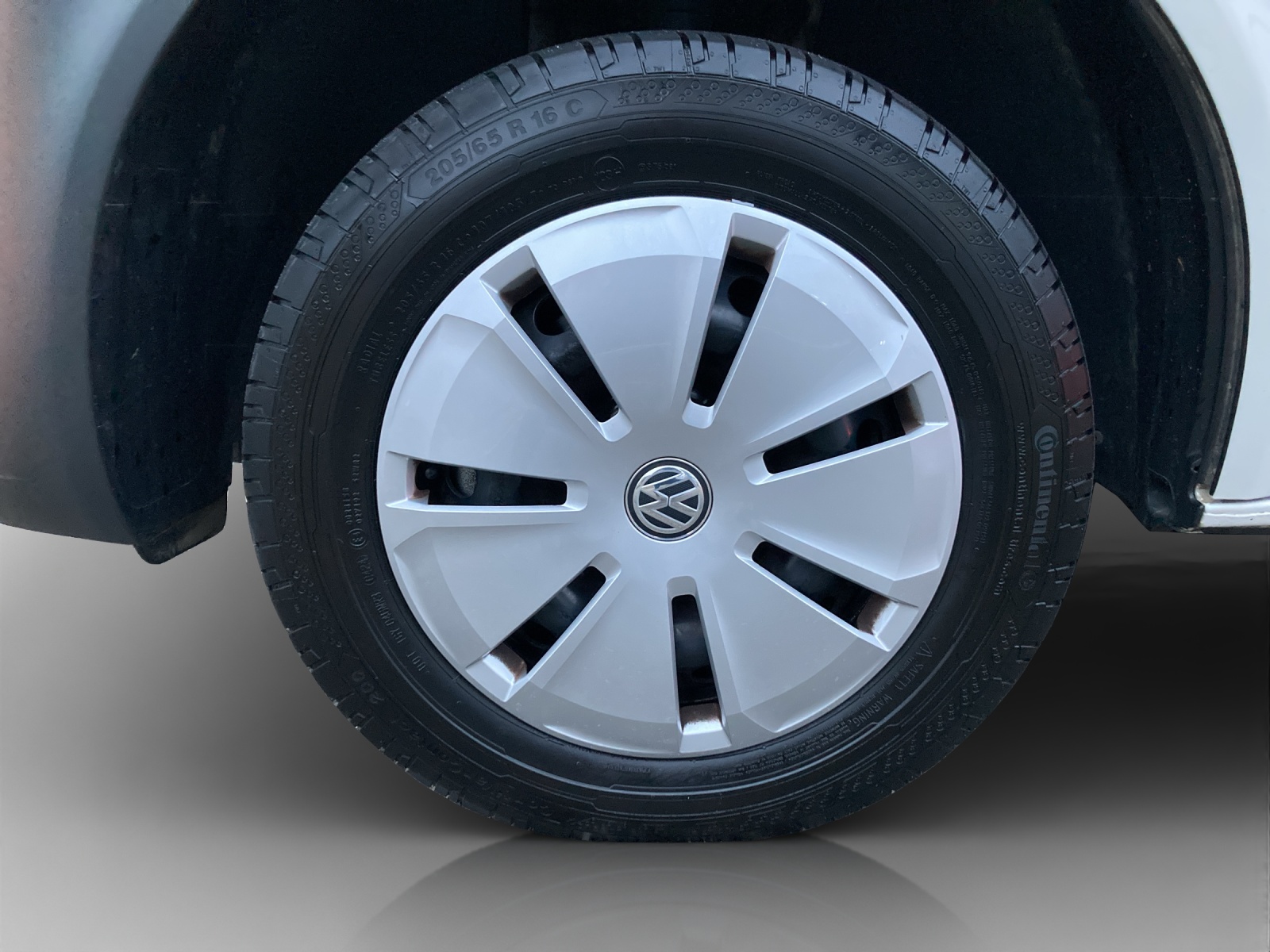 VW T6.1 2.0 TDI-image-15