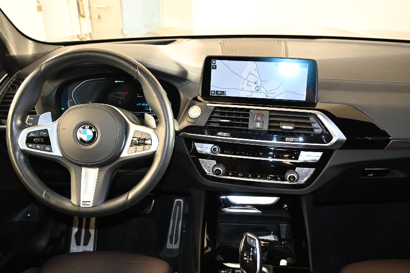 BMW X3 xDrive 30e Pure M Sport-image-9
