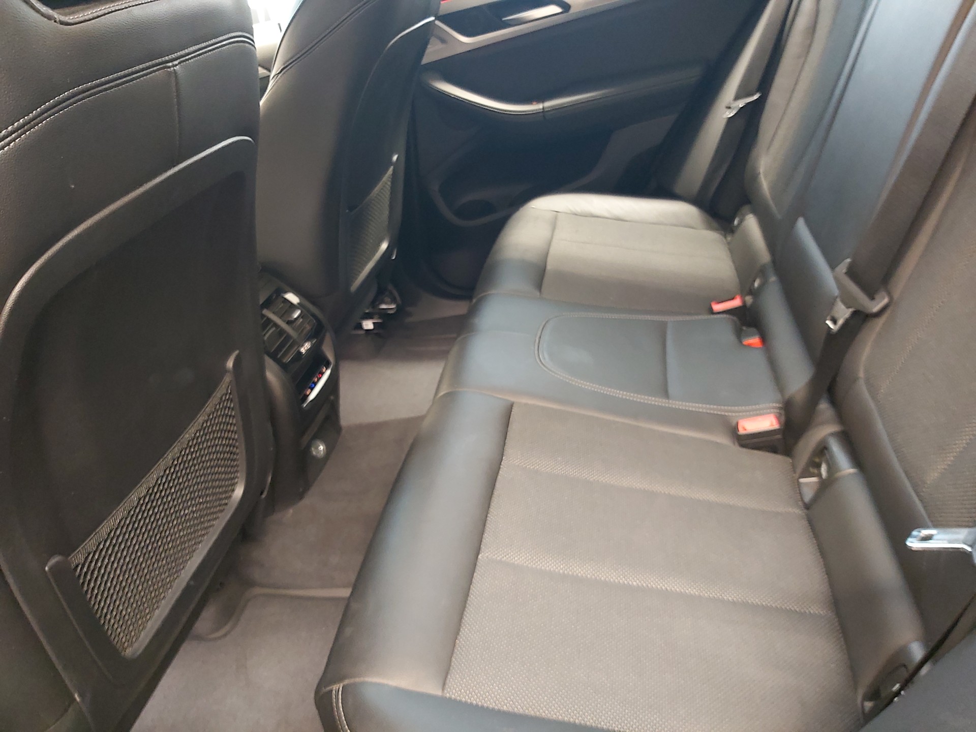BMW X3 xDrive20d xLine-image-16