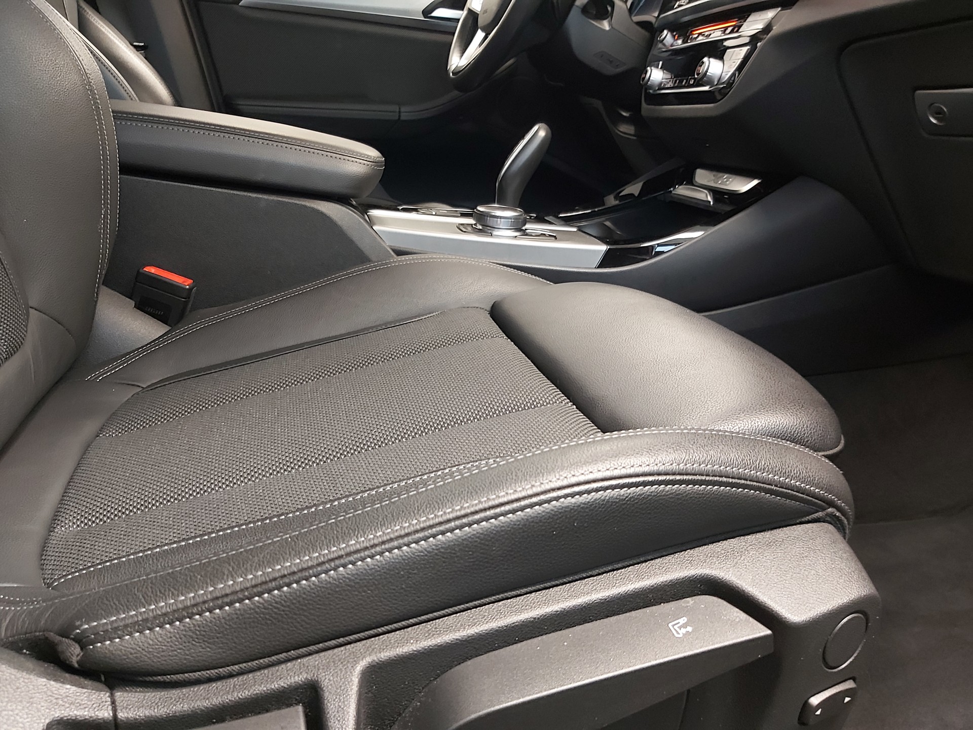 BMW X3 xDrive20d xLine-image-10
