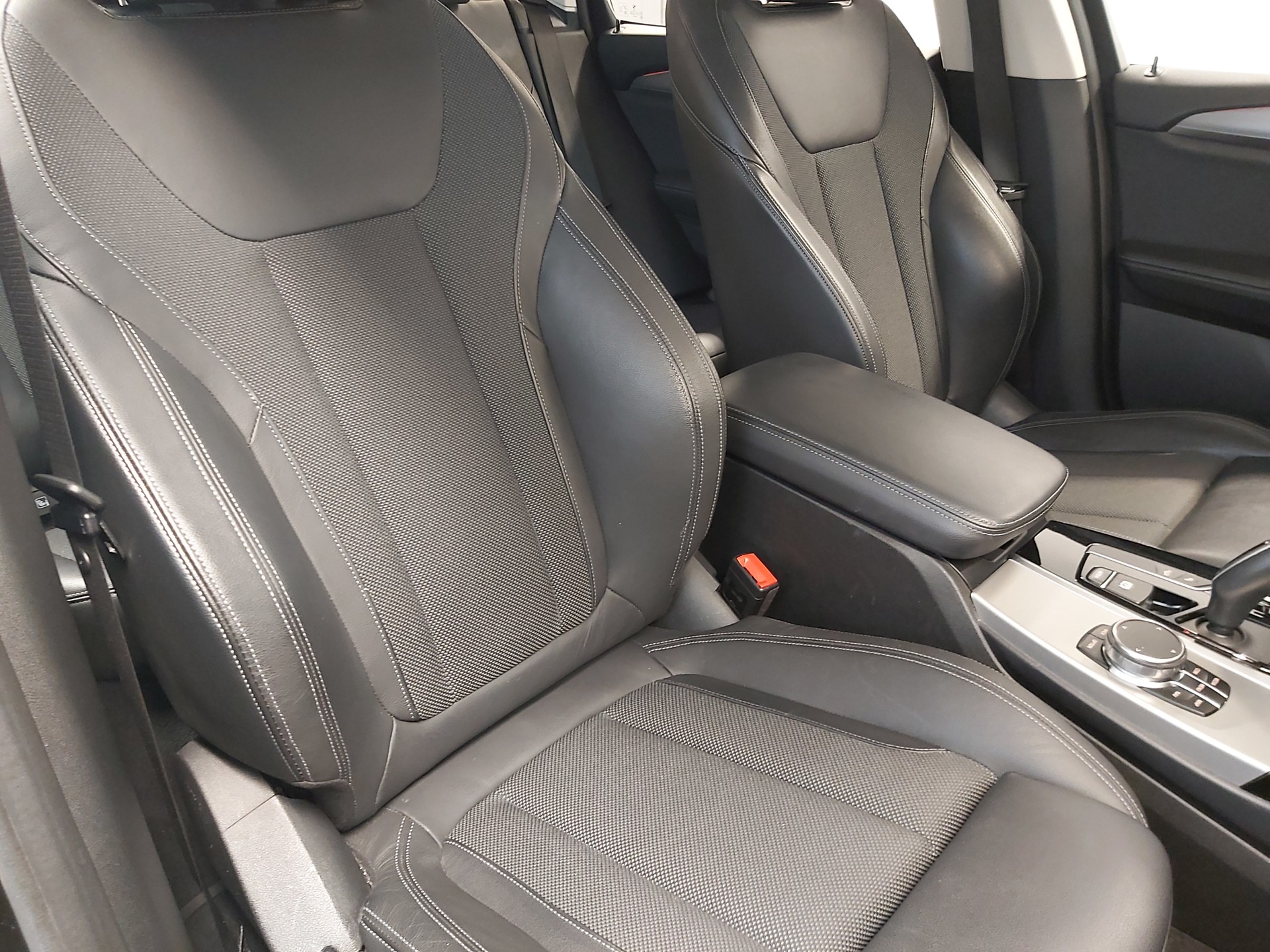 BMW X3 xDrive20d xLine-image-11
