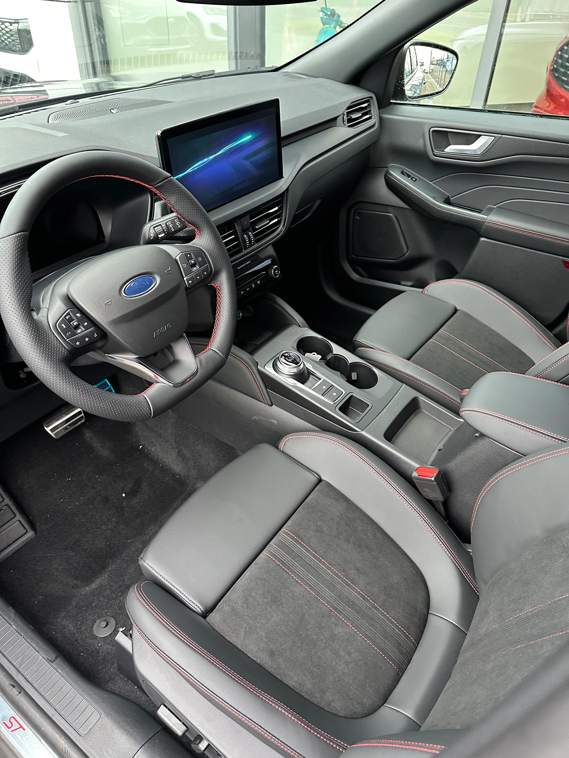 FORD Kuga 2.5 Hybrid ST-Line X 4x4 FHEV-image-8