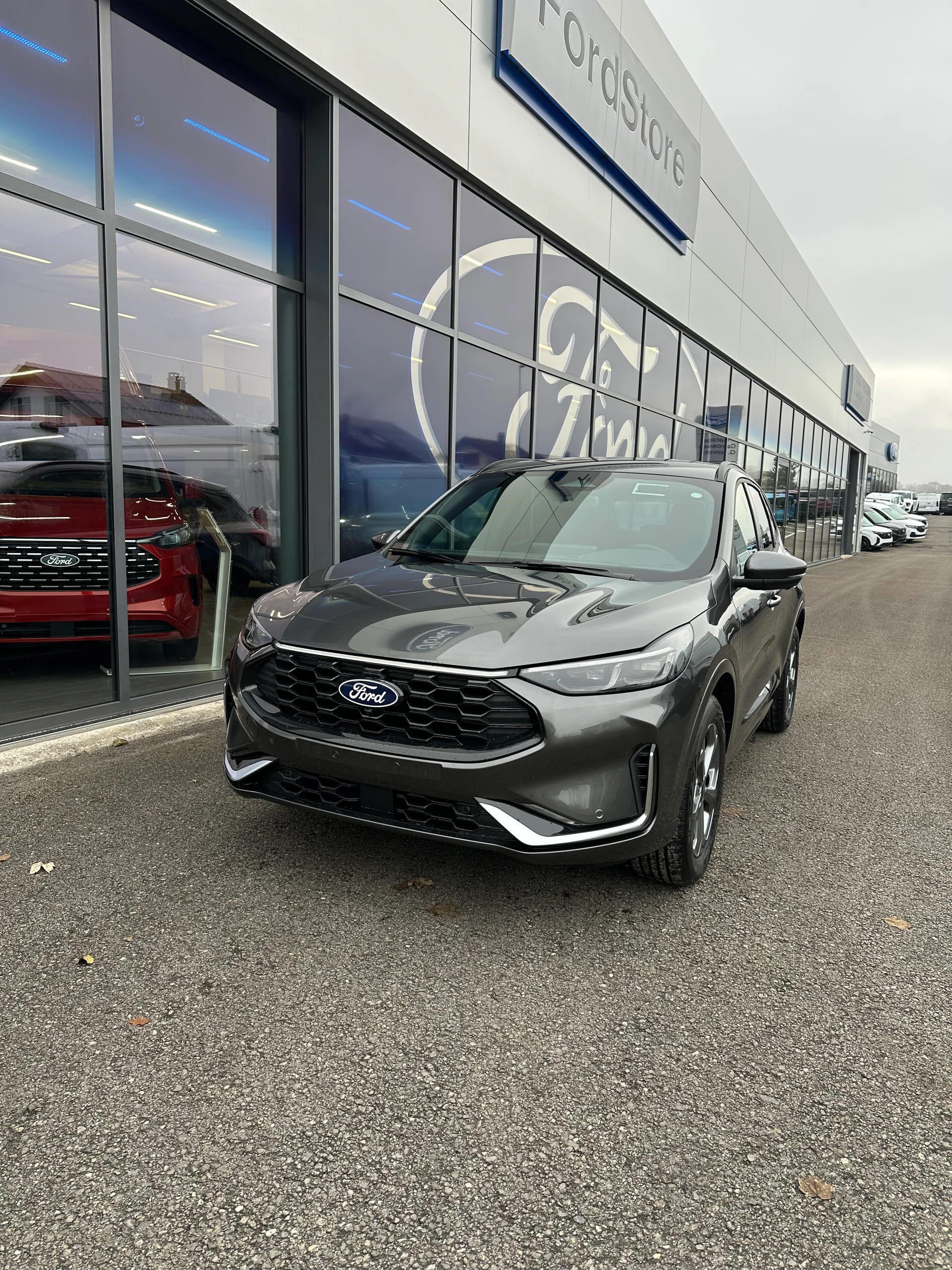 FORD Kuga 2.5 Hybrid ST-Line X 4x4 FHEV-image-0