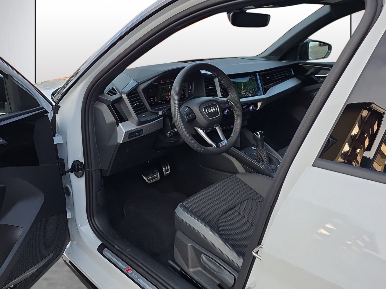 AUDI A1 Sportback 40 TFSI S Line S-tronic-image-5