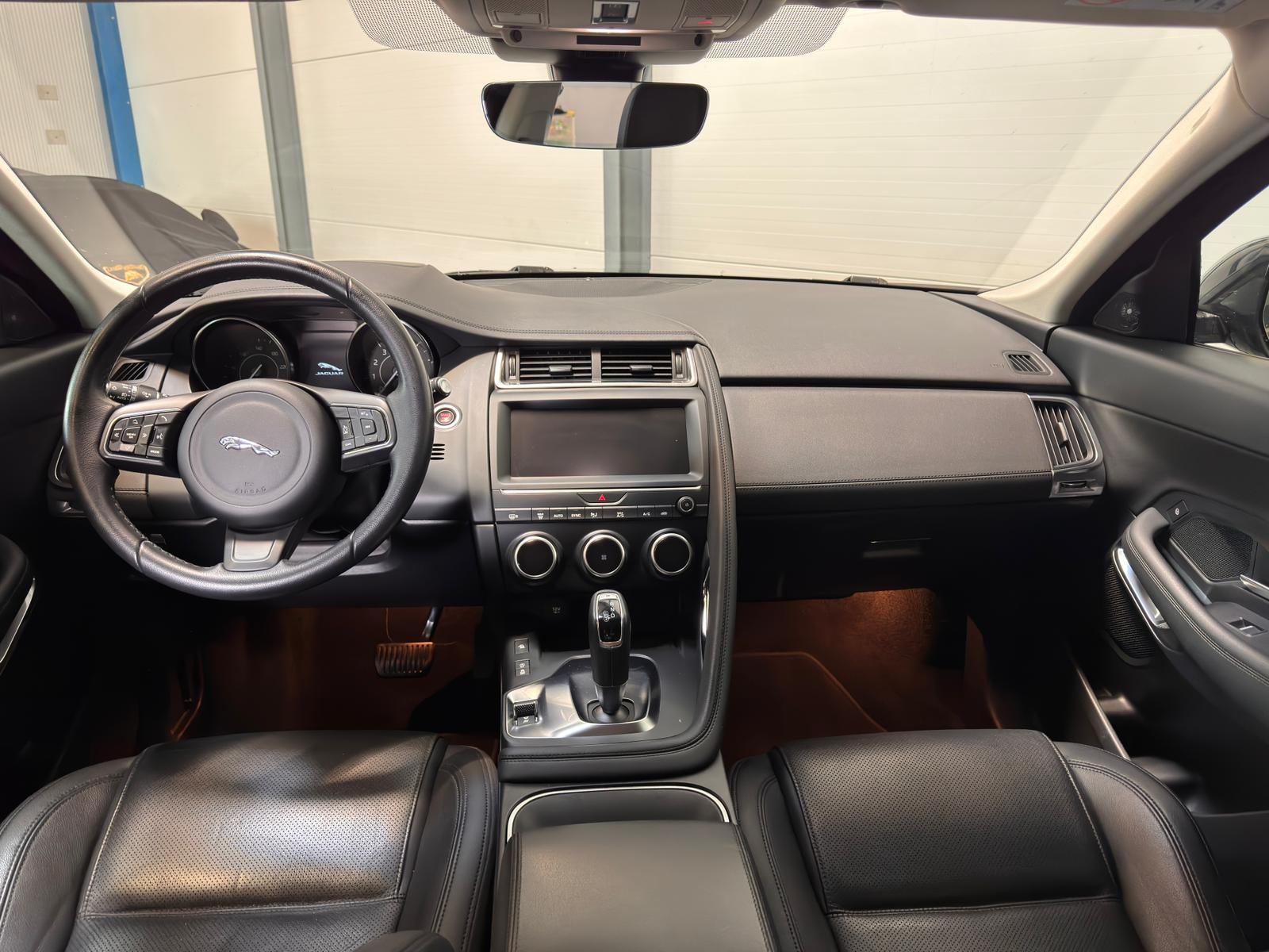JAGUAR E-Pace 2.0 T 300 S AWD-image-9