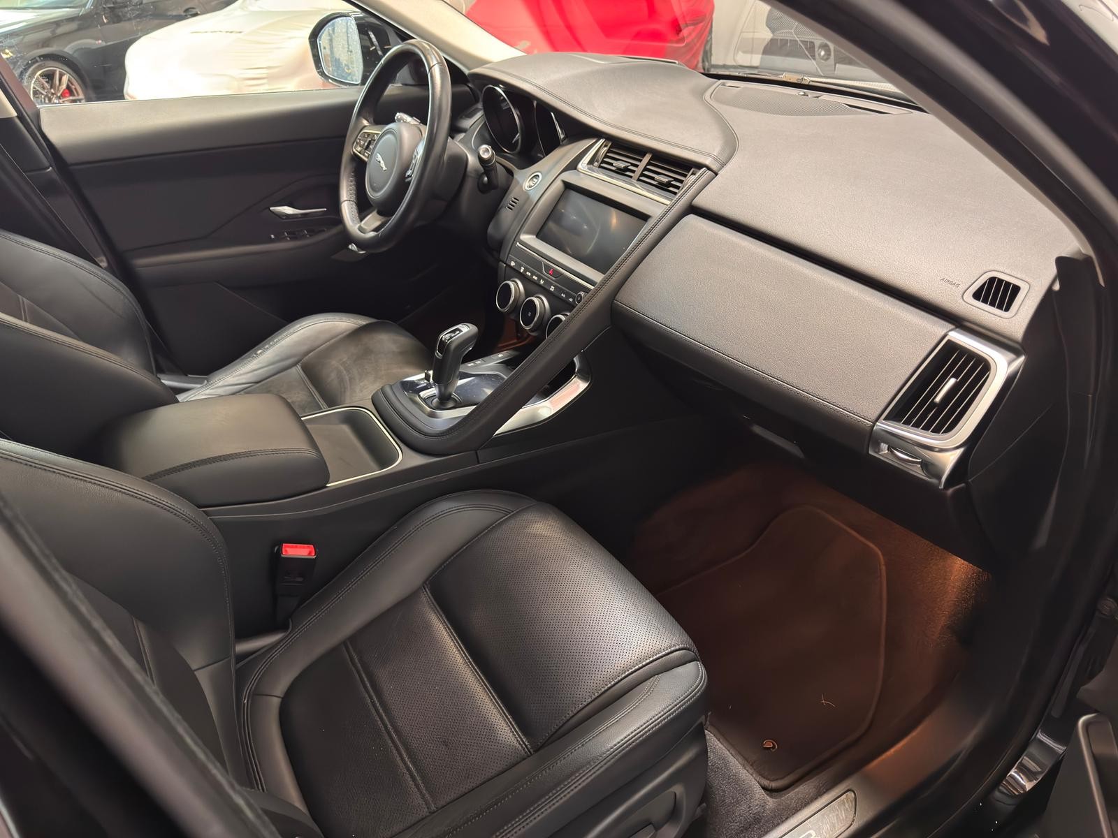 JAGUAR E-Pace 2.0 T 300 S AWD-image-6
