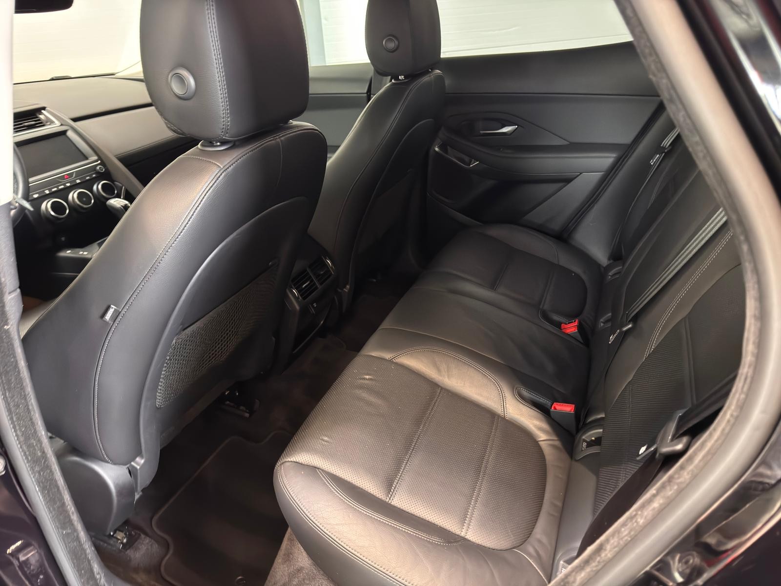 JAGUAR E-Pace 2.0 T 300 S AWD-image-14