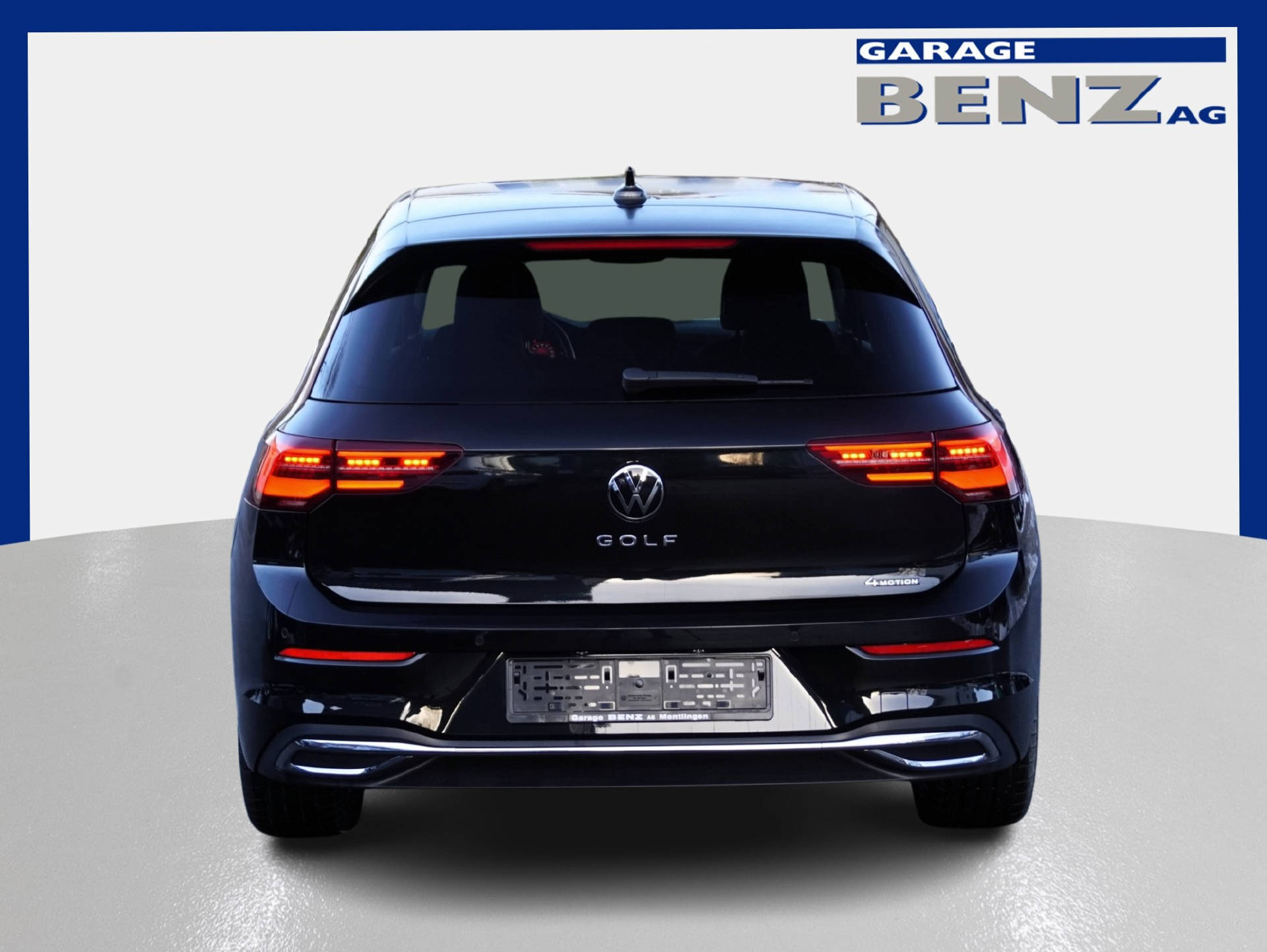 VW Golf VIII 2.0 TSI Style DSG 4Motion-image-2