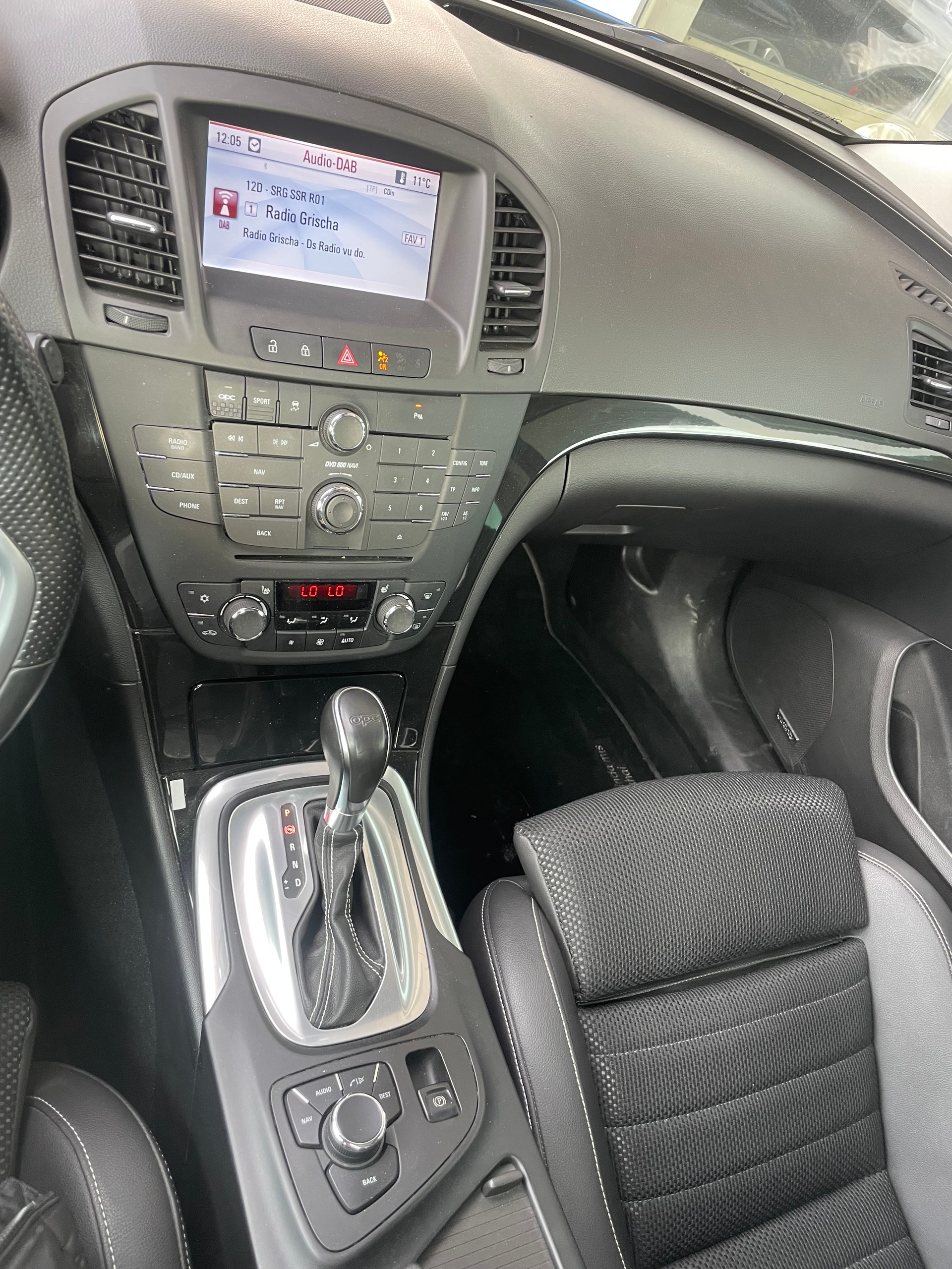 OPEL Insignia Sports Tourer 2.8 Turbo OPC 4WD Automatic-image-6