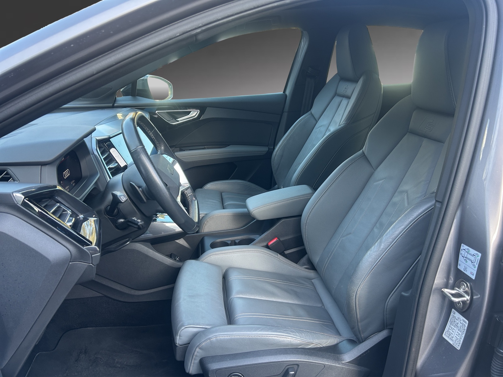 AUDI Q4 Sportback e-tron 50 quattro-image-5