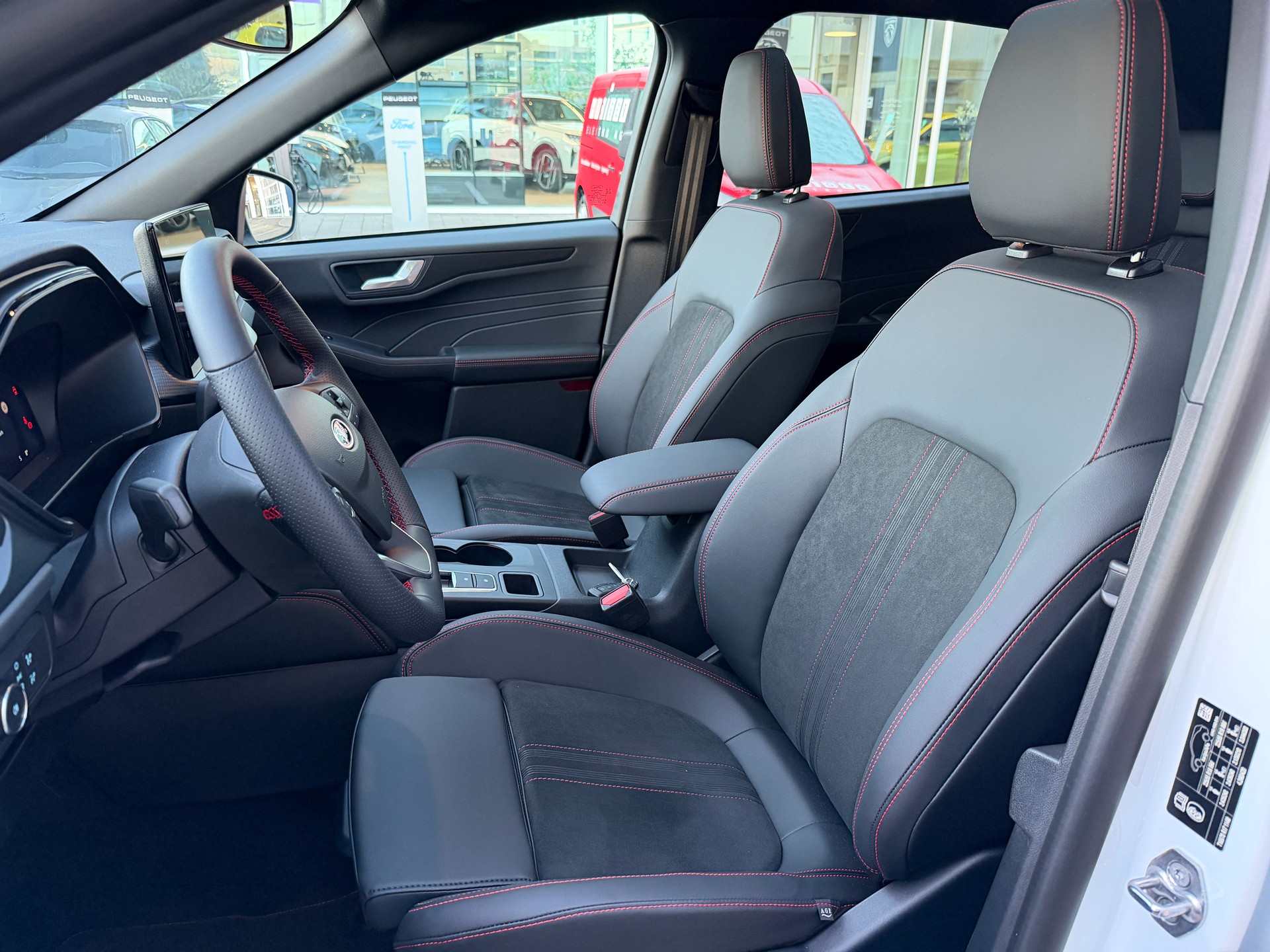 FORD Kuga 2.5 FHEV ST-Line X 4WD-image-10