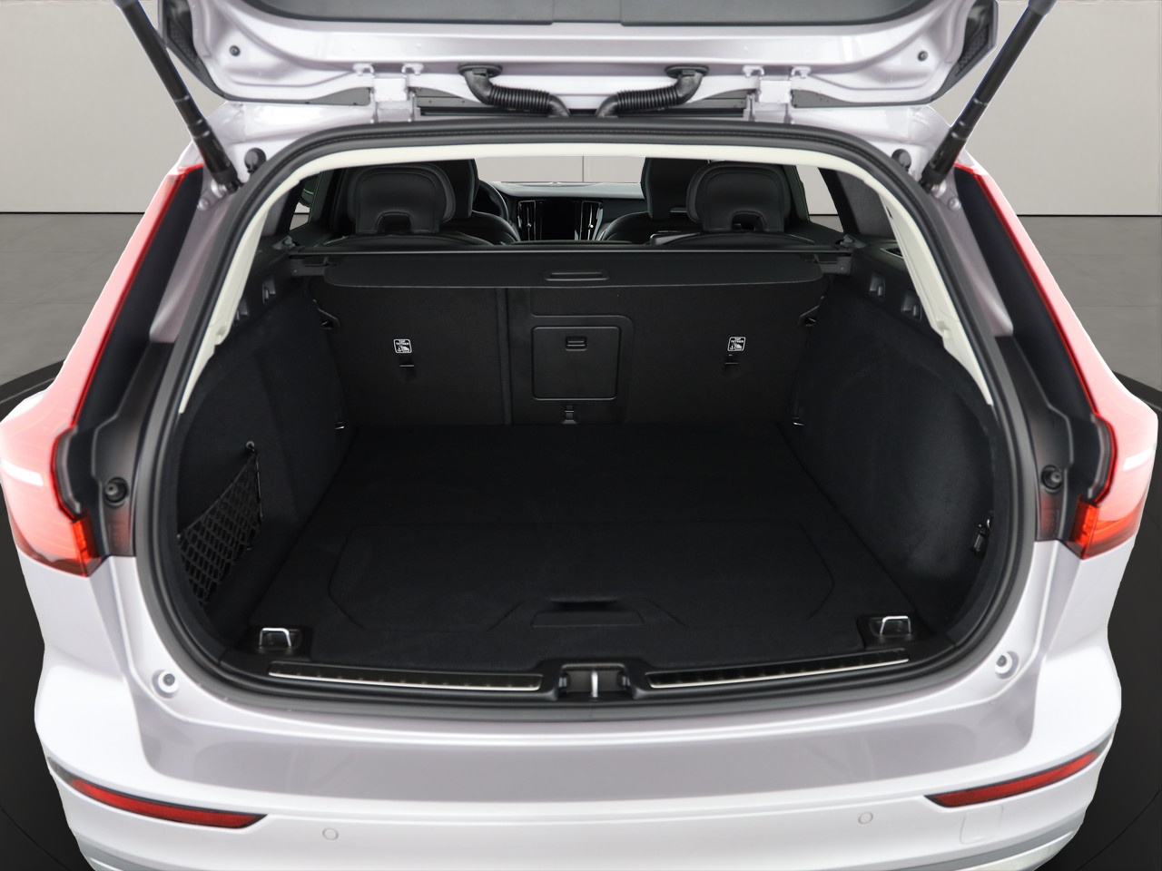 VOLVO V60 2.0 T6 TE Ultra Bright eAWD-image-5