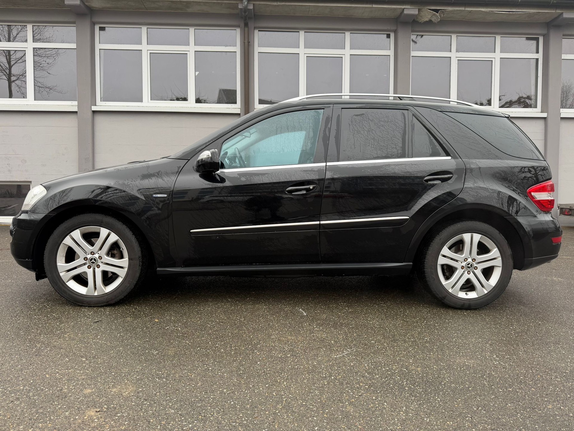 MERCEDES-BENZ ML 350 BlueTEC 4Matic 7G-Tronic-image-13