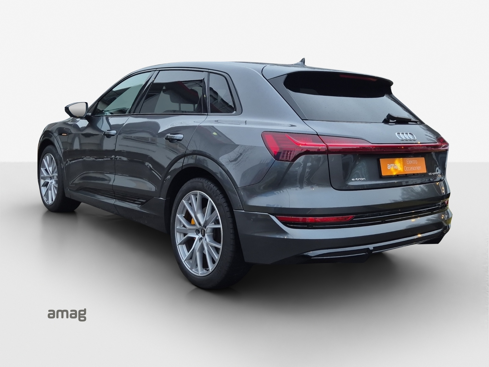 AUDI e-tron 55 S Line Black Edition quattro-image-3