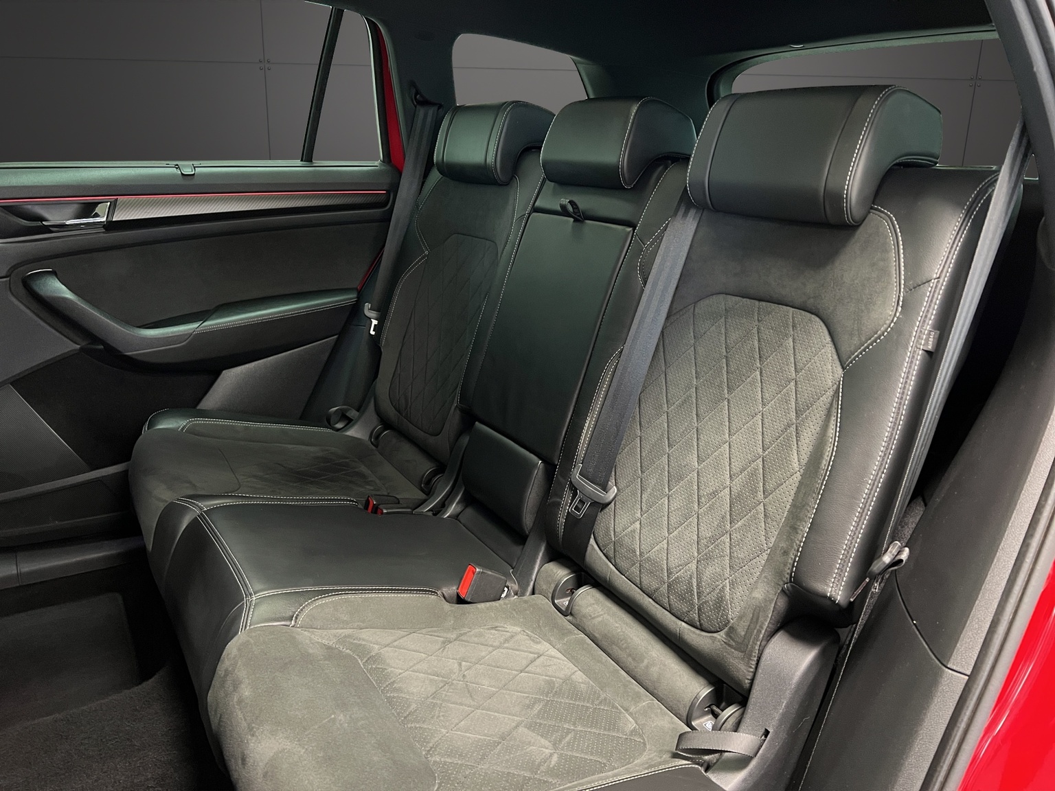 SKODA Kodiaq 2.0 TSI 4x4 SportLine-image-8