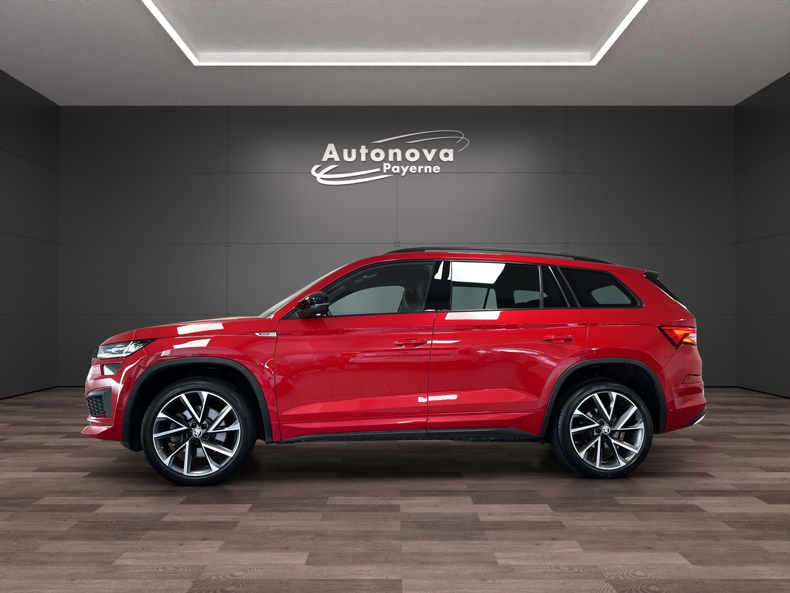 SKODA Kodiaq 2.0 TSI 4x4 SportLine-image-2