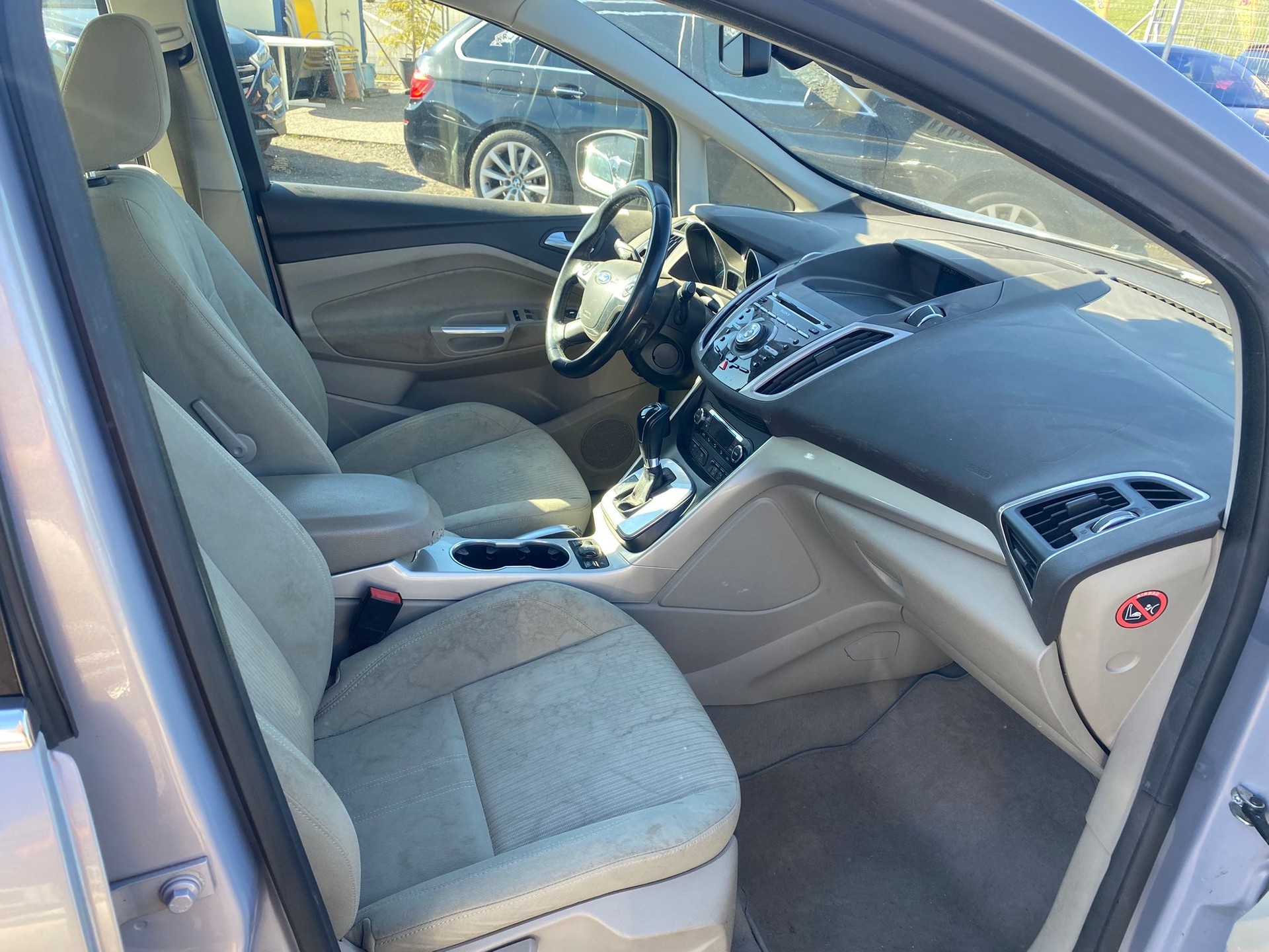 FORD C-Max 2.0 TDCi Titanium PowerShift-image-8