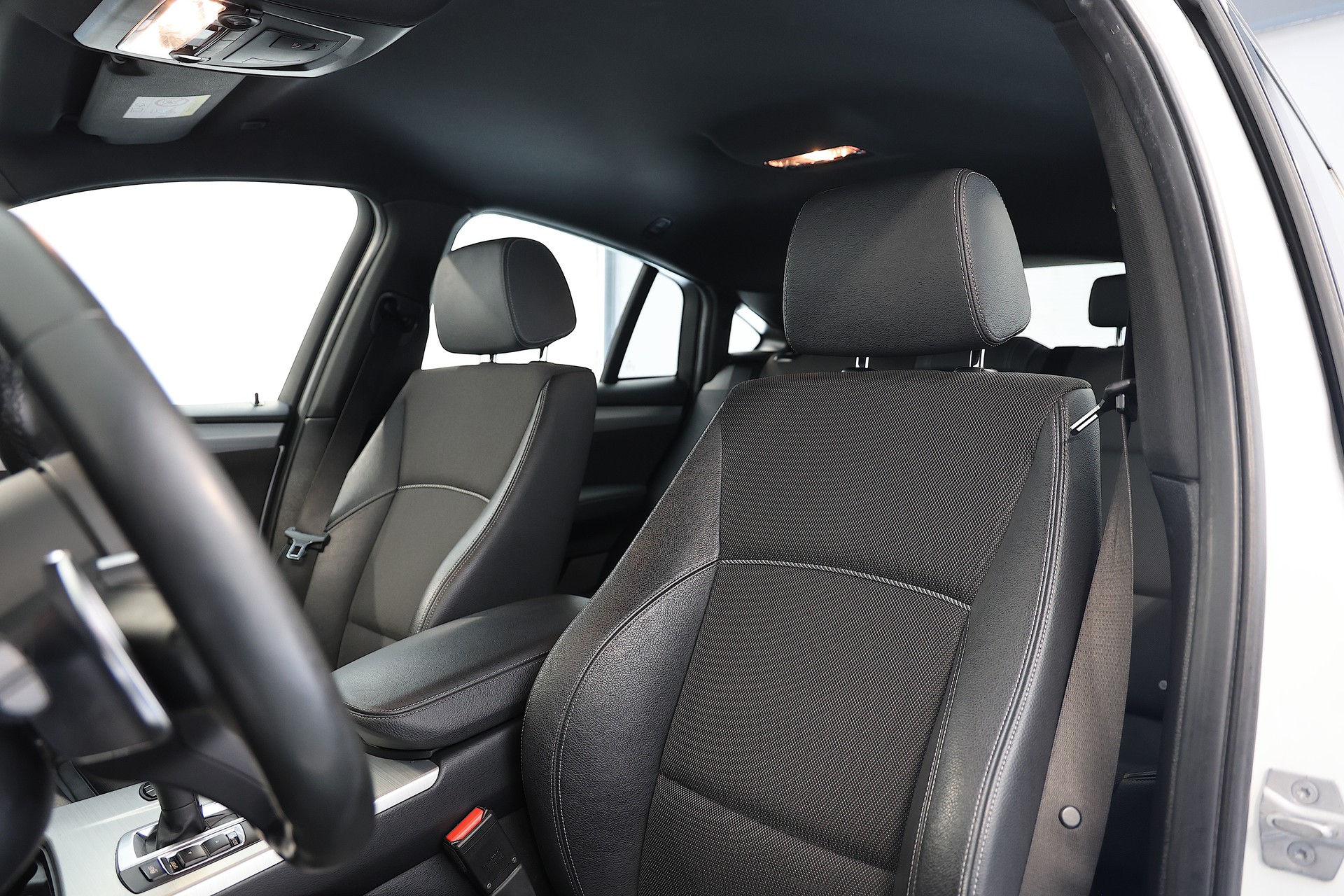 BMW X4 xDrive 30d M Sport Steptronic-image-10