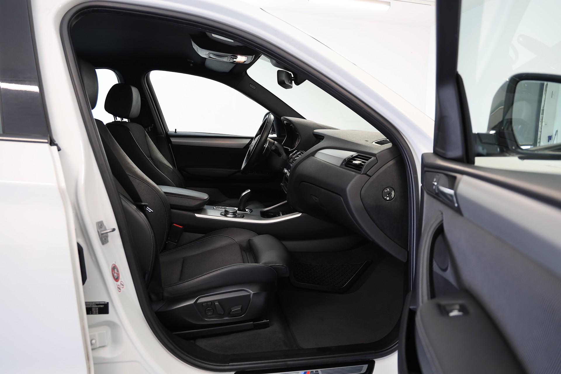 BMW X4 xDrive 30d M Sport Steptronic-image-15