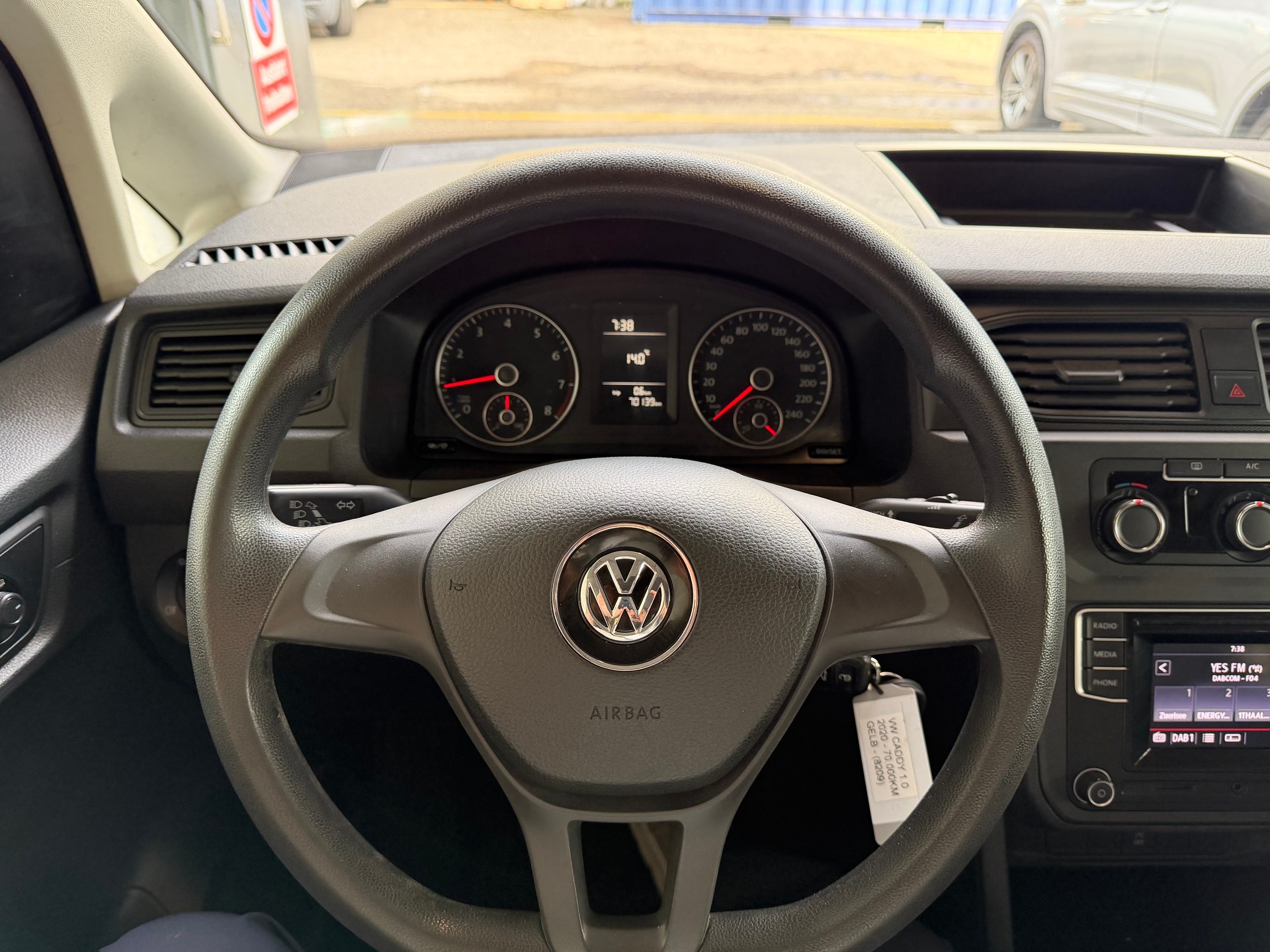 VW Caddy Maxi 1.0TSI BlueMotion Technology-image-14