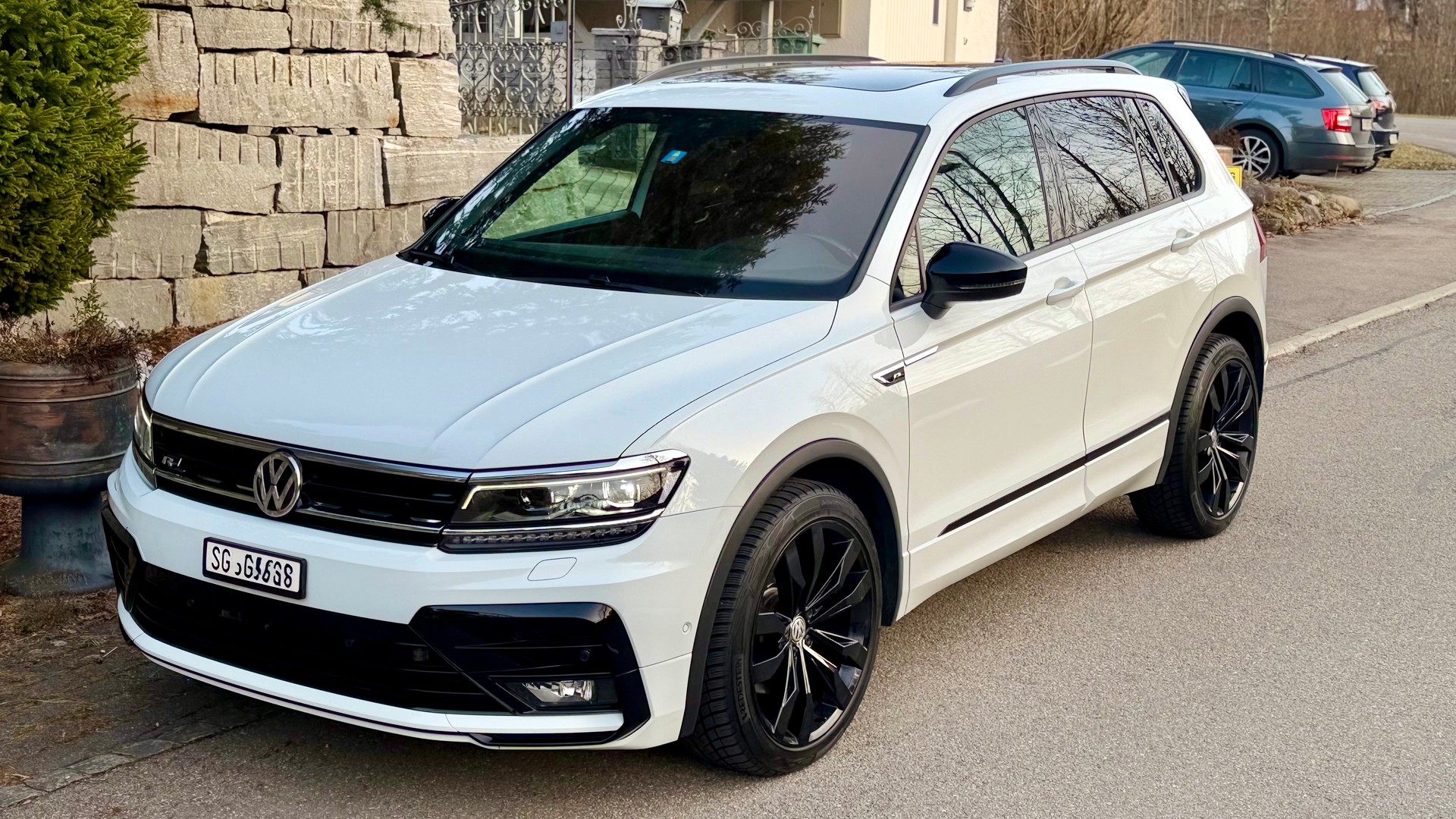 VW Tiguan 2.0TSI Offroad 4M 4Motion DSG-image-0