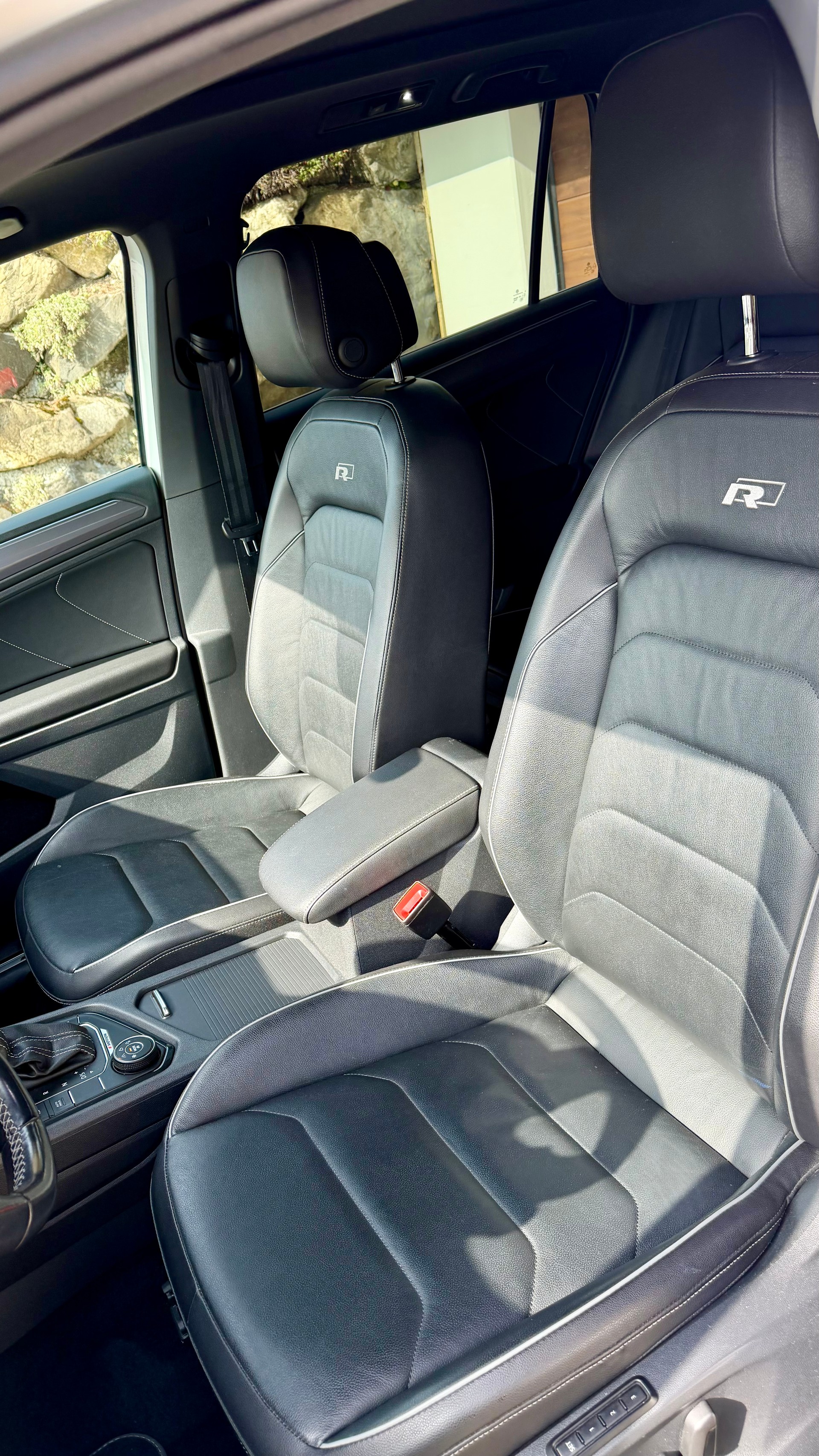 VW Tiguan 2.0TSI Offroad 4M 4Motion DSG-image-4