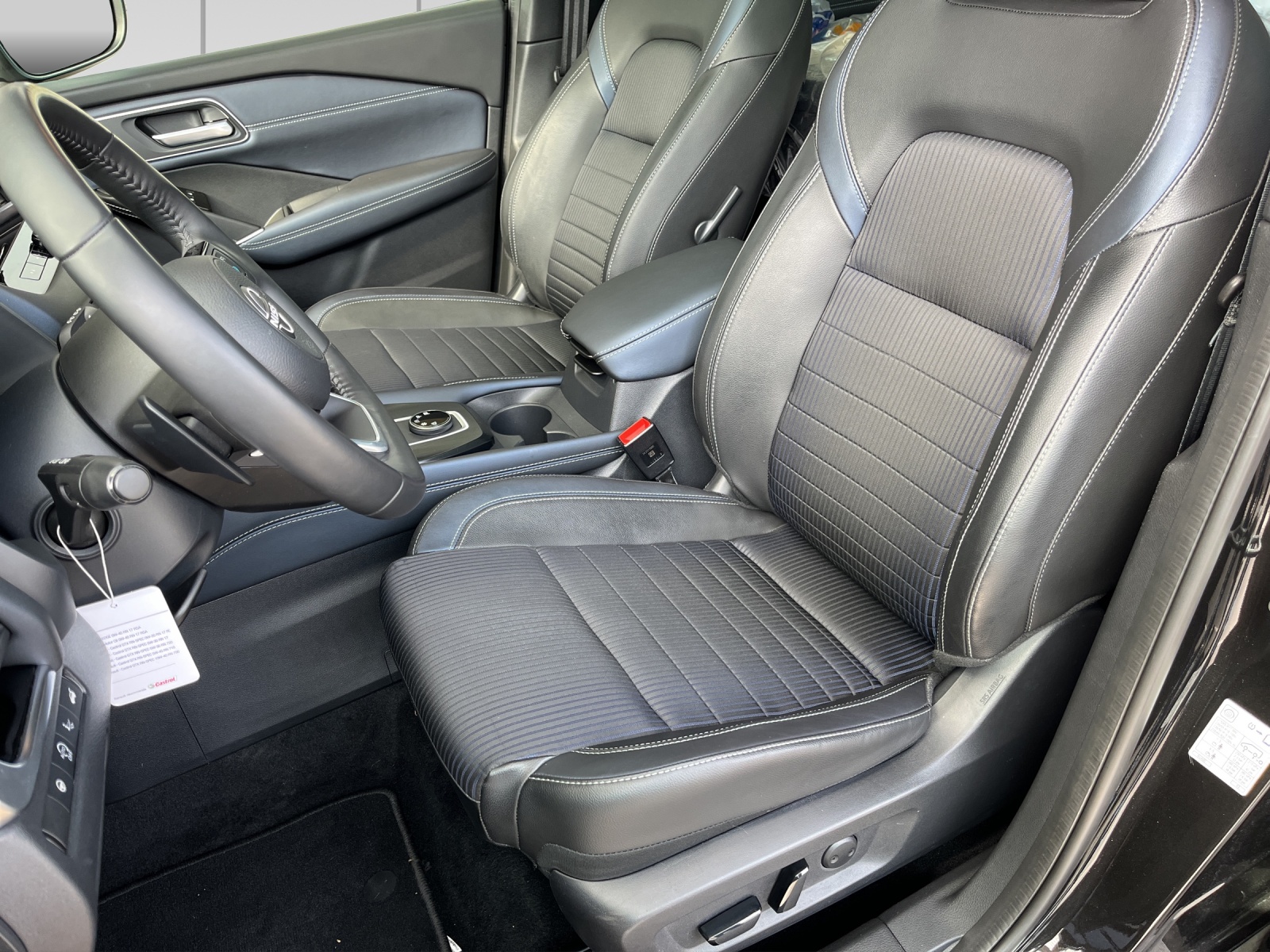 NISSAN Qashqai 1.3 DIG-T MHEV Tekna Xtronic 4x4-image-6