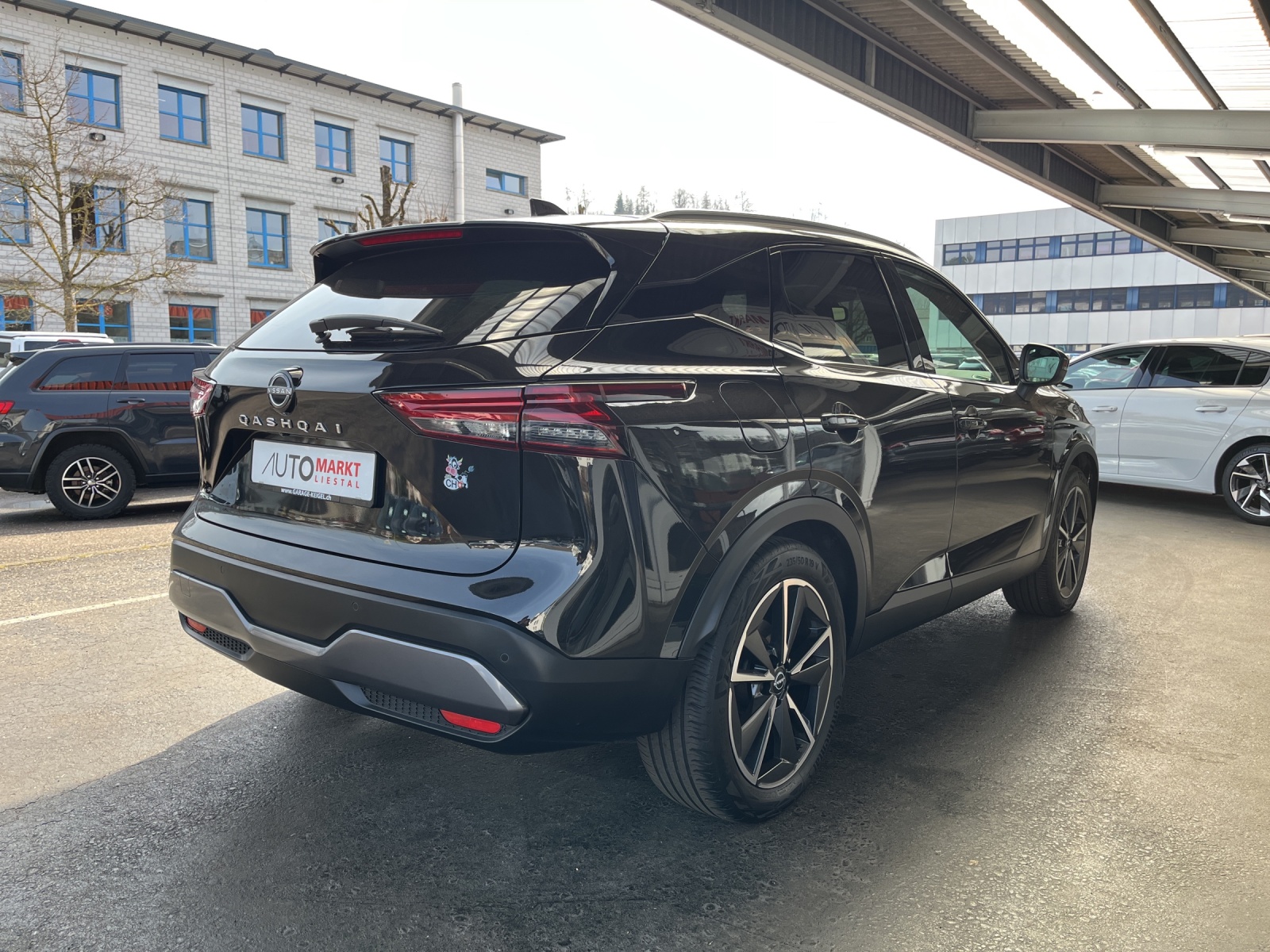 NISSAN Qashqai 1.3 DIG-T MHEV Tekna Xtronic 4x4-image-4