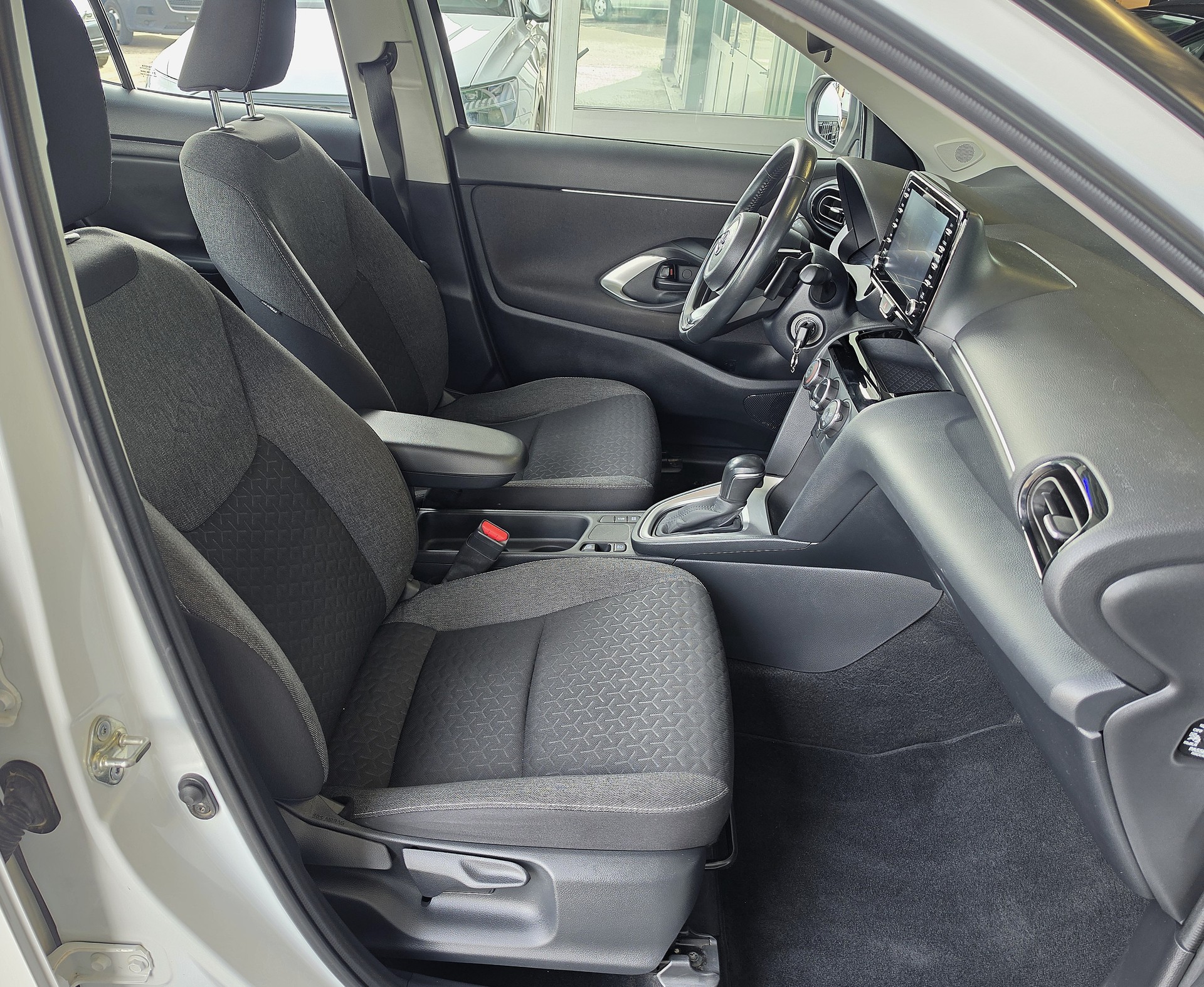 TOYOTA Yaris Cross 1.5 Trend-image-5