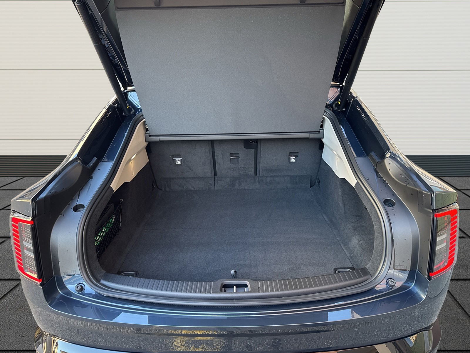 VOLVO ES90 Ultra-image-9