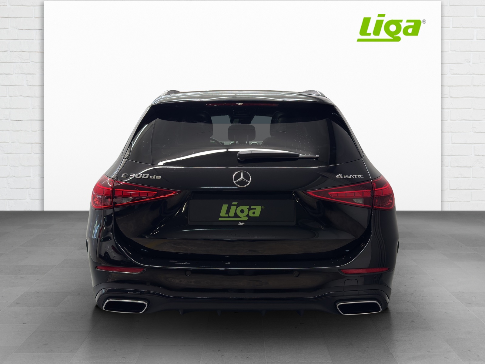 MERCEDES-BENZ C 300 de AMG Line 4Matic-image-4
