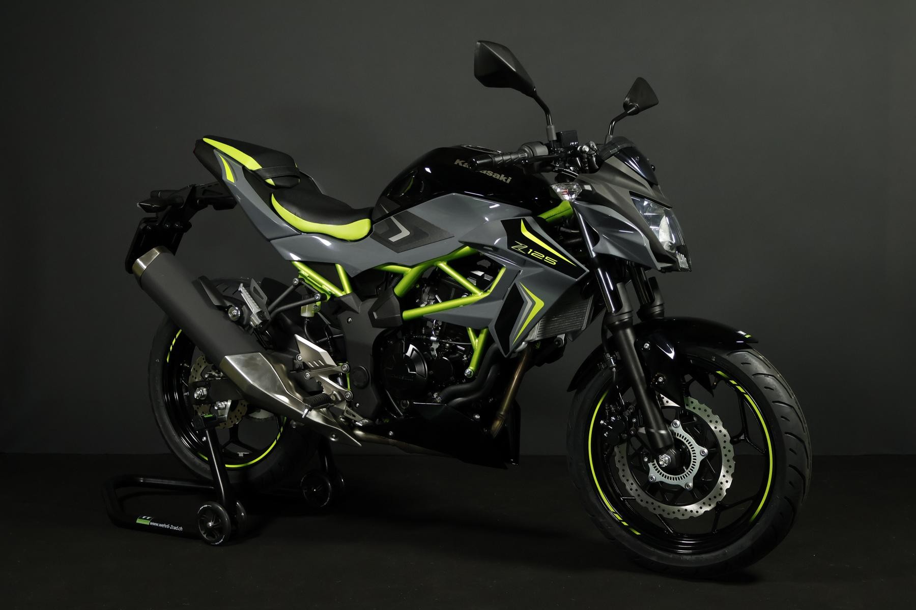 KAWASAKI Z 125-showroom-element-1