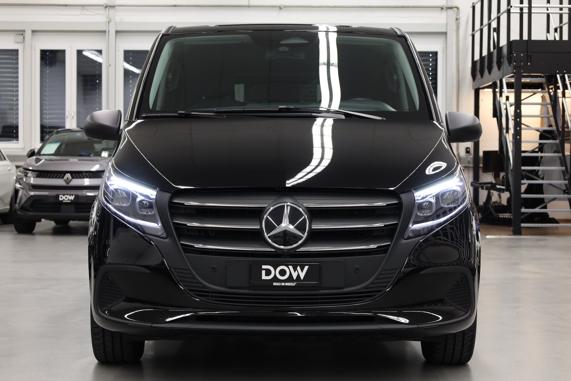 MERCEDES-BENZ Vito 119 CDI Lang Select Tourer 9G-Tronic 4Matic-image-5
