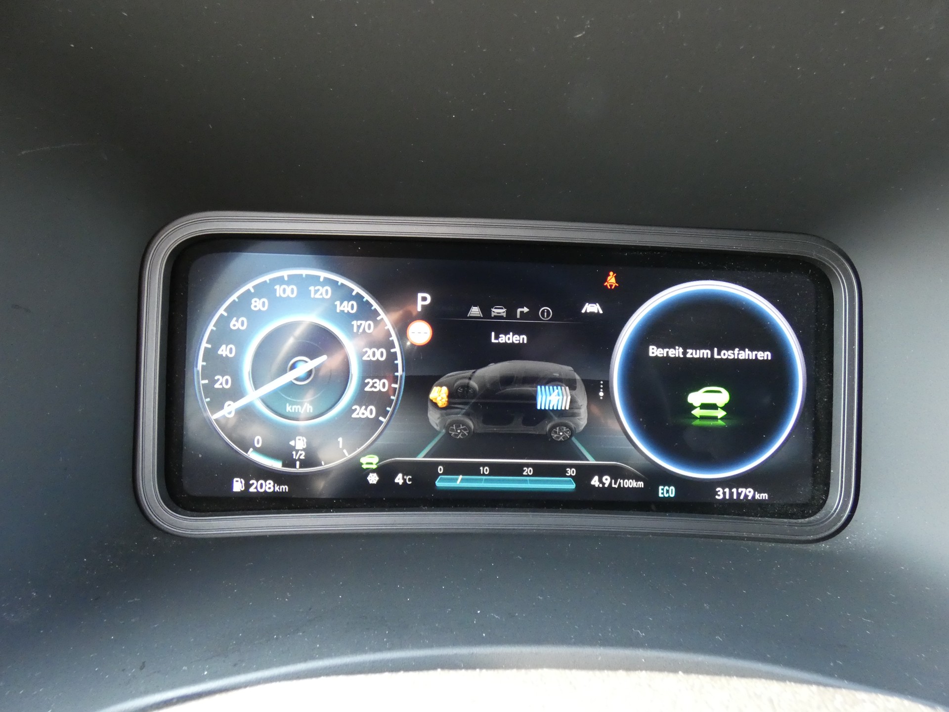 HYUNDAI Kona 1.6 GDi HEV Vertex DCT-image-12