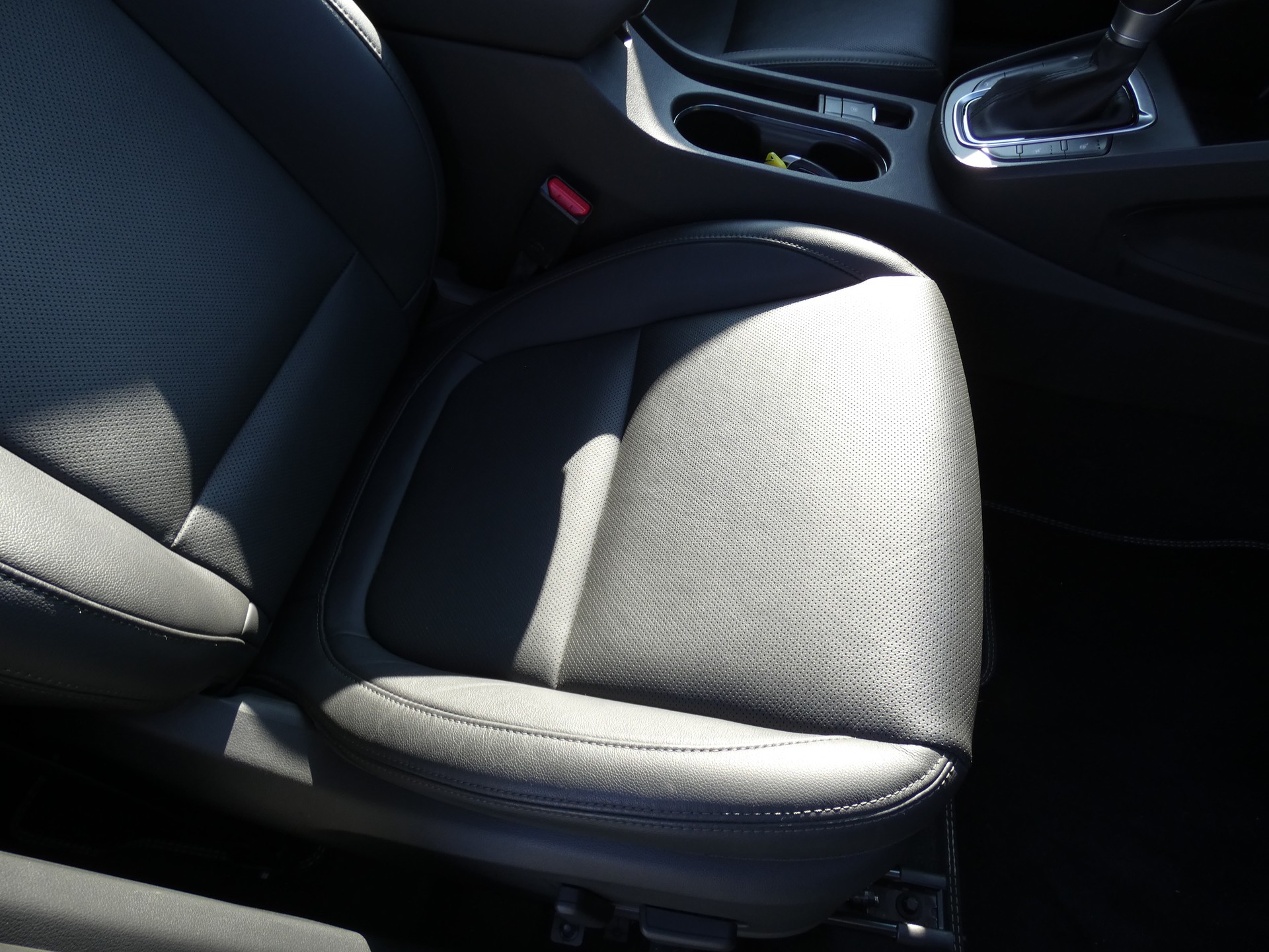 HYUNDAI Kona 1.6 GDi HEV Vertex DCT-image-10