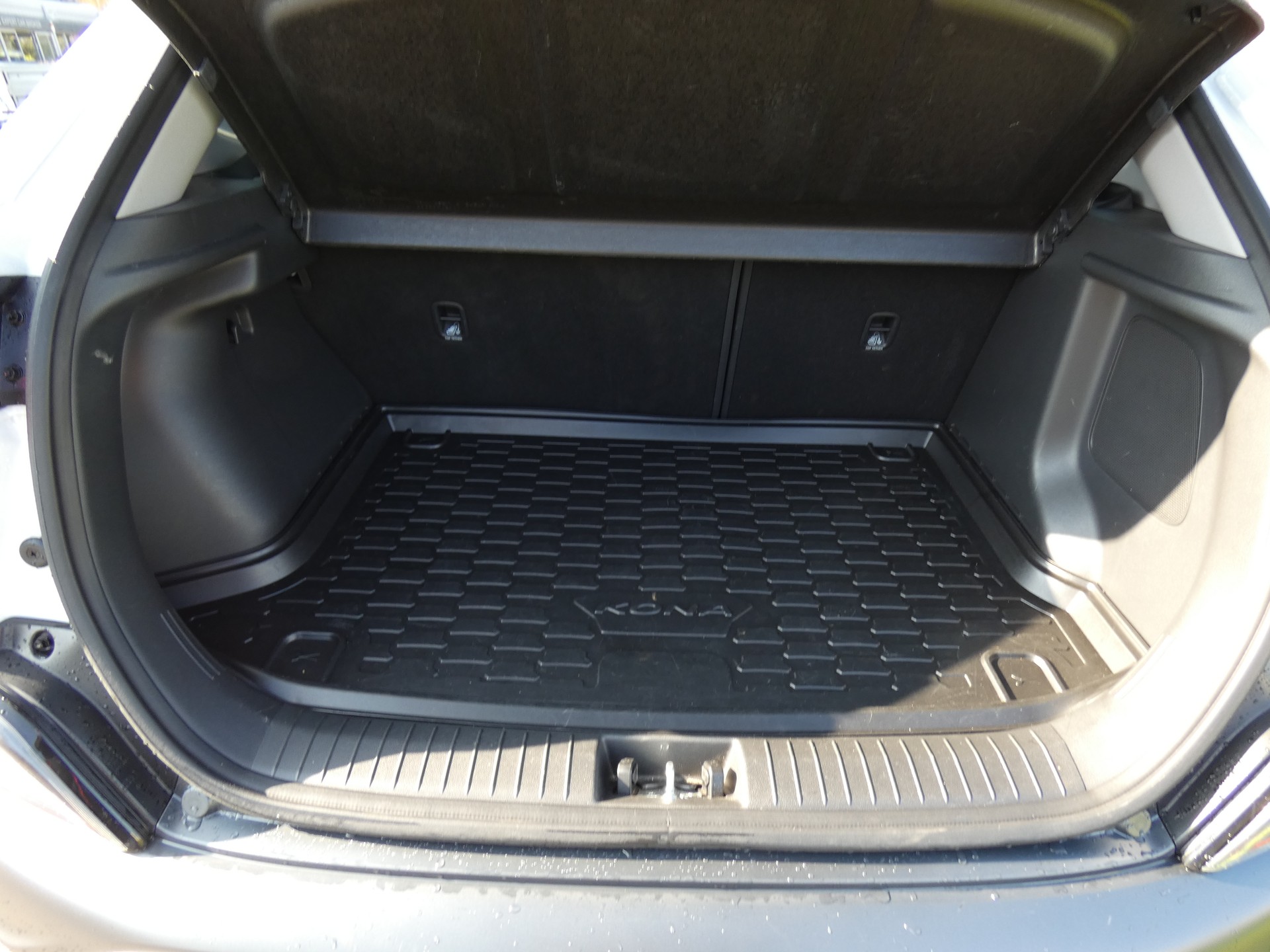 HYUNDAI Kona 1.6 GDi HEV Vertex DCT-image-4