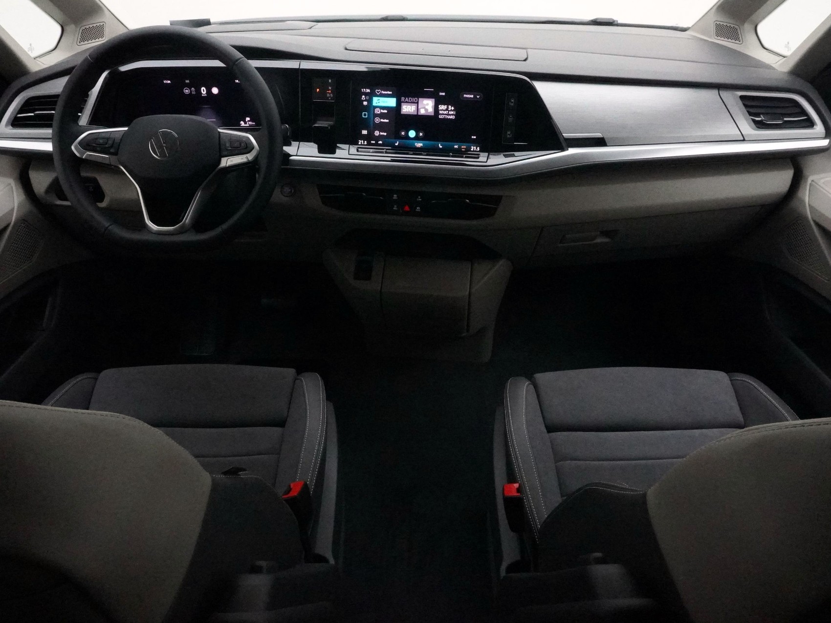 VW Multivan 1.5 TSI eHybrid Style DSG 4motion-image-11